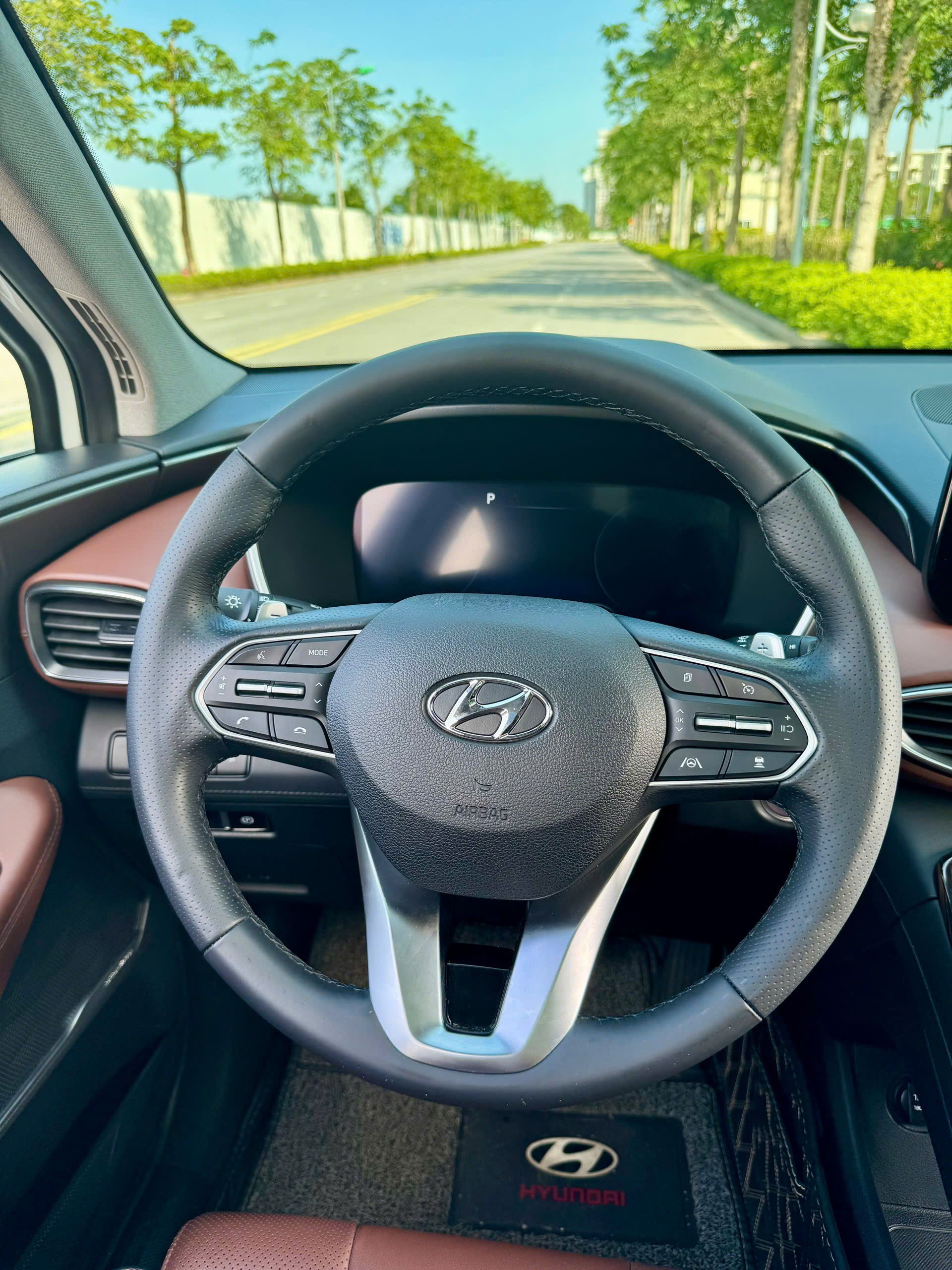 Hyundai Santafe 2.5 Premium xăng cao cấp 2022 màu trắng