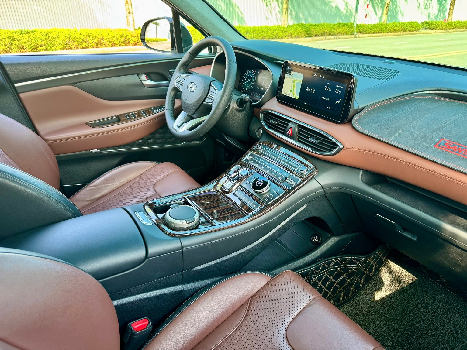 Hyundai Santafe 2.5 Premium xăng cao cấp 2022 màu trắng