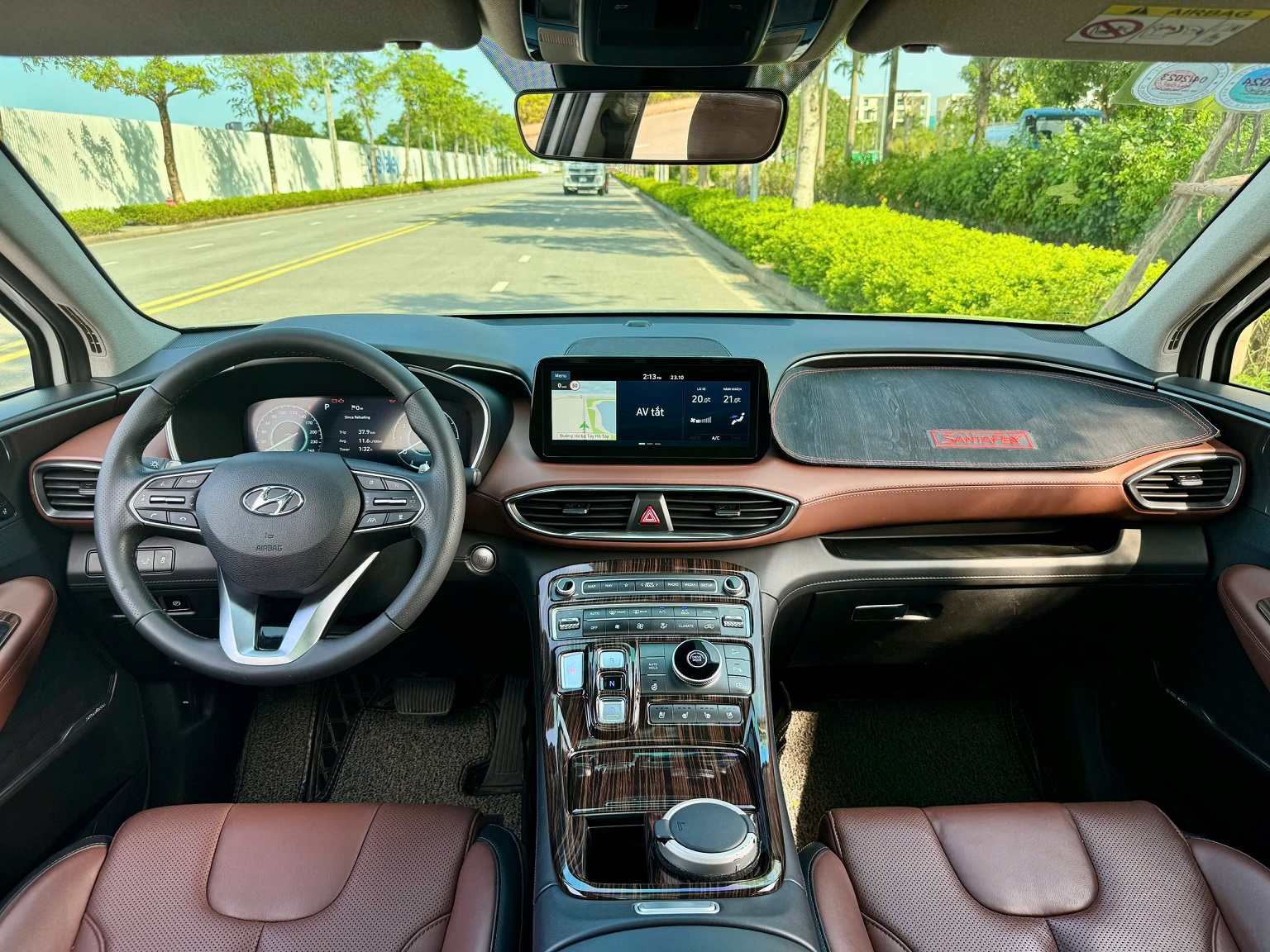 Hyundai Santafe 2.5 Premium xăng cao cấp 2022 màu trắng