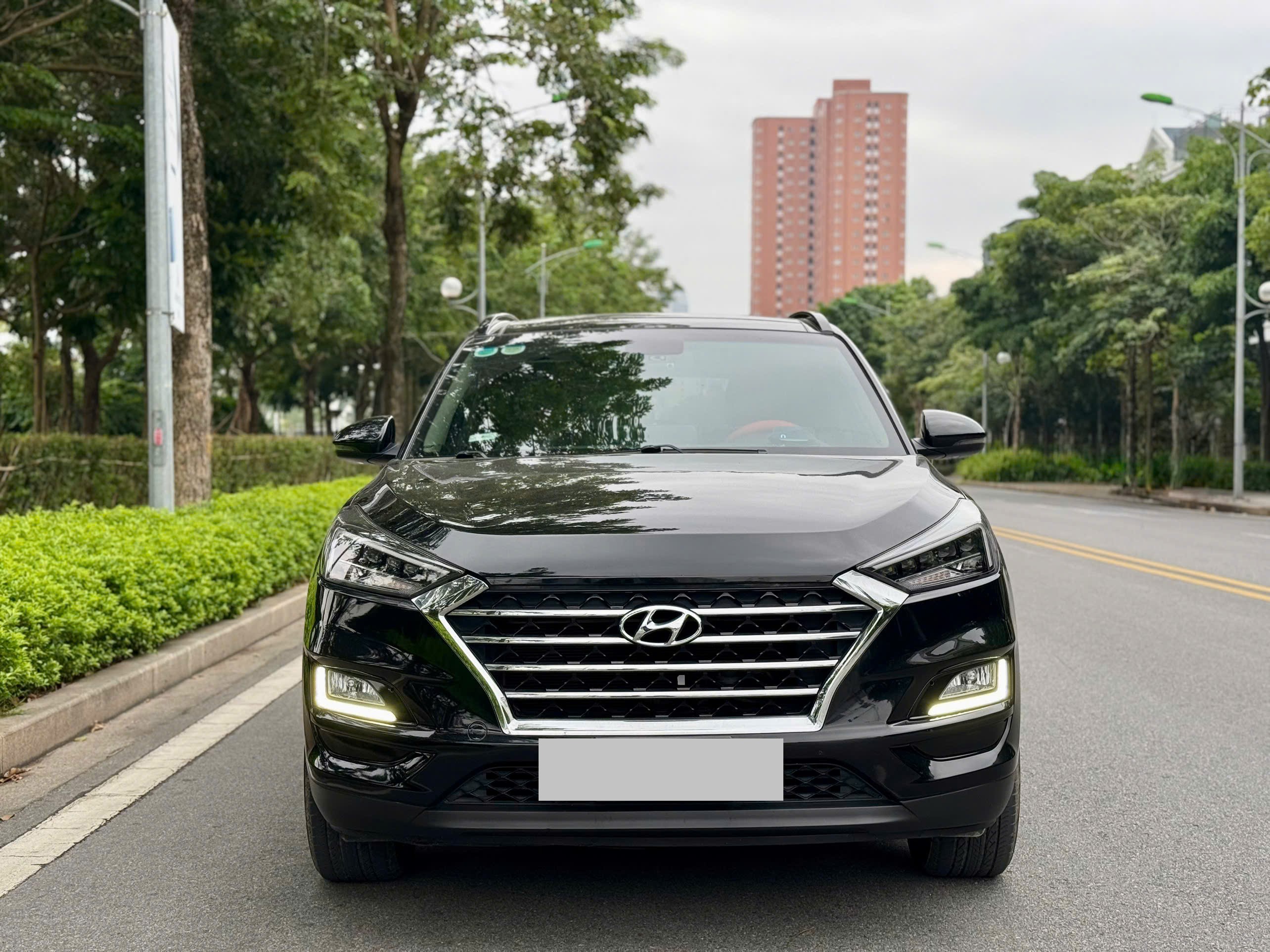 Hyundai Tucson 2.0ATH 2019 form mới màu đen