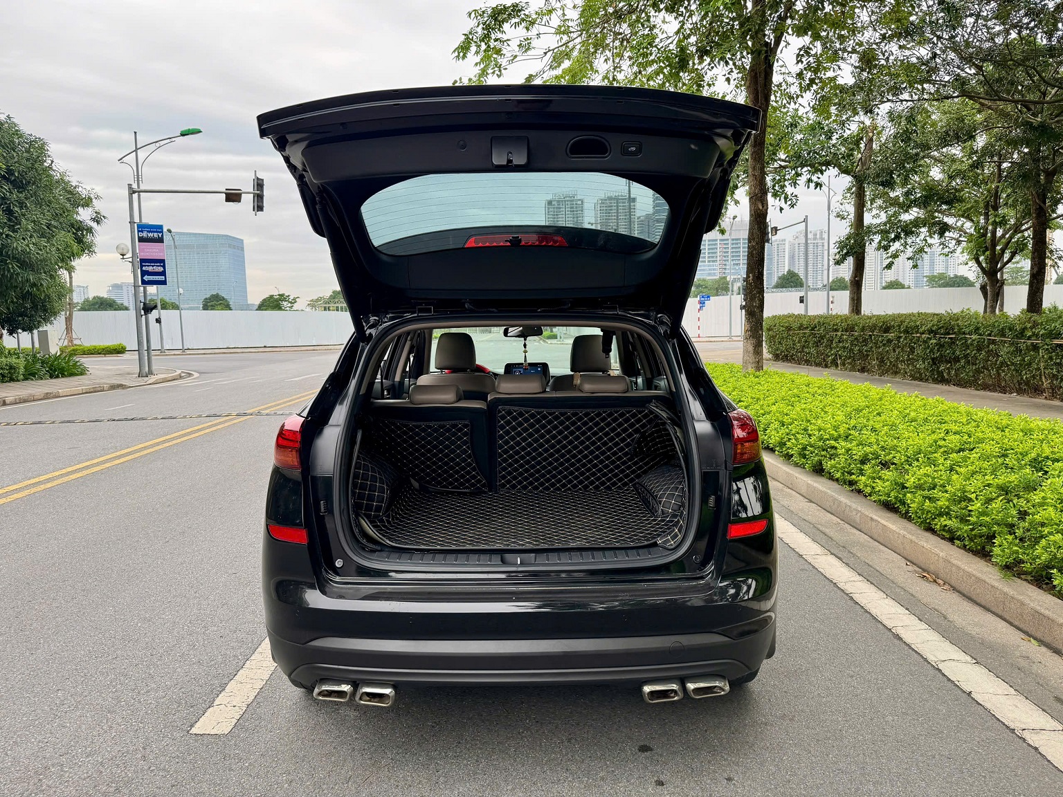 Hyundai Tucson 2.0ATH 2019 form mới màu đen