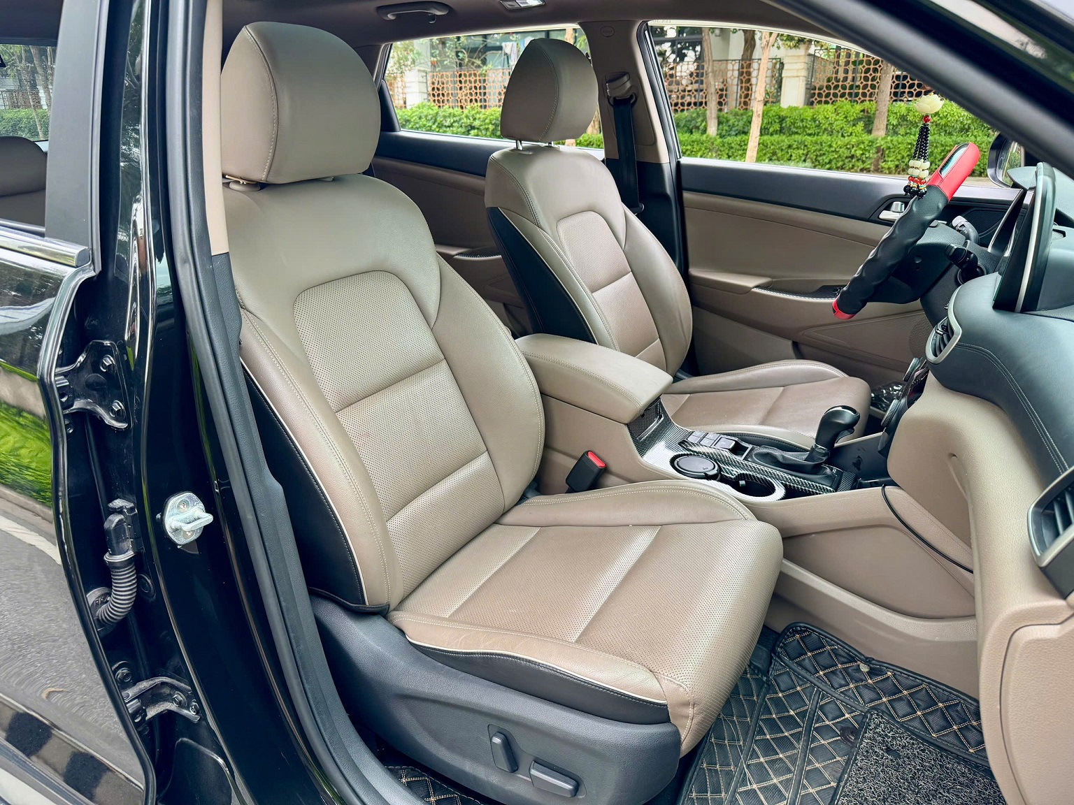 Hyundai Tucson 2.0ATH 2019 form mới màu đen