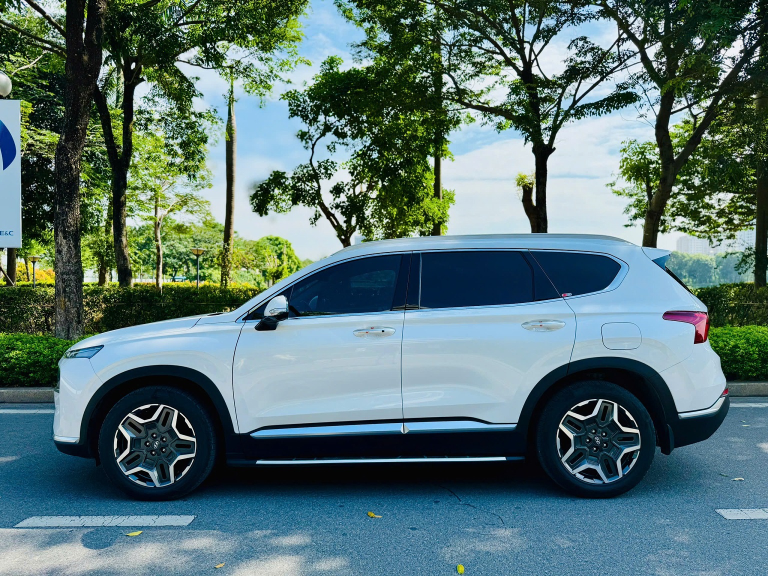Hyundai Santafe Cao cấp 2.2L HTRAC full dầu 2022