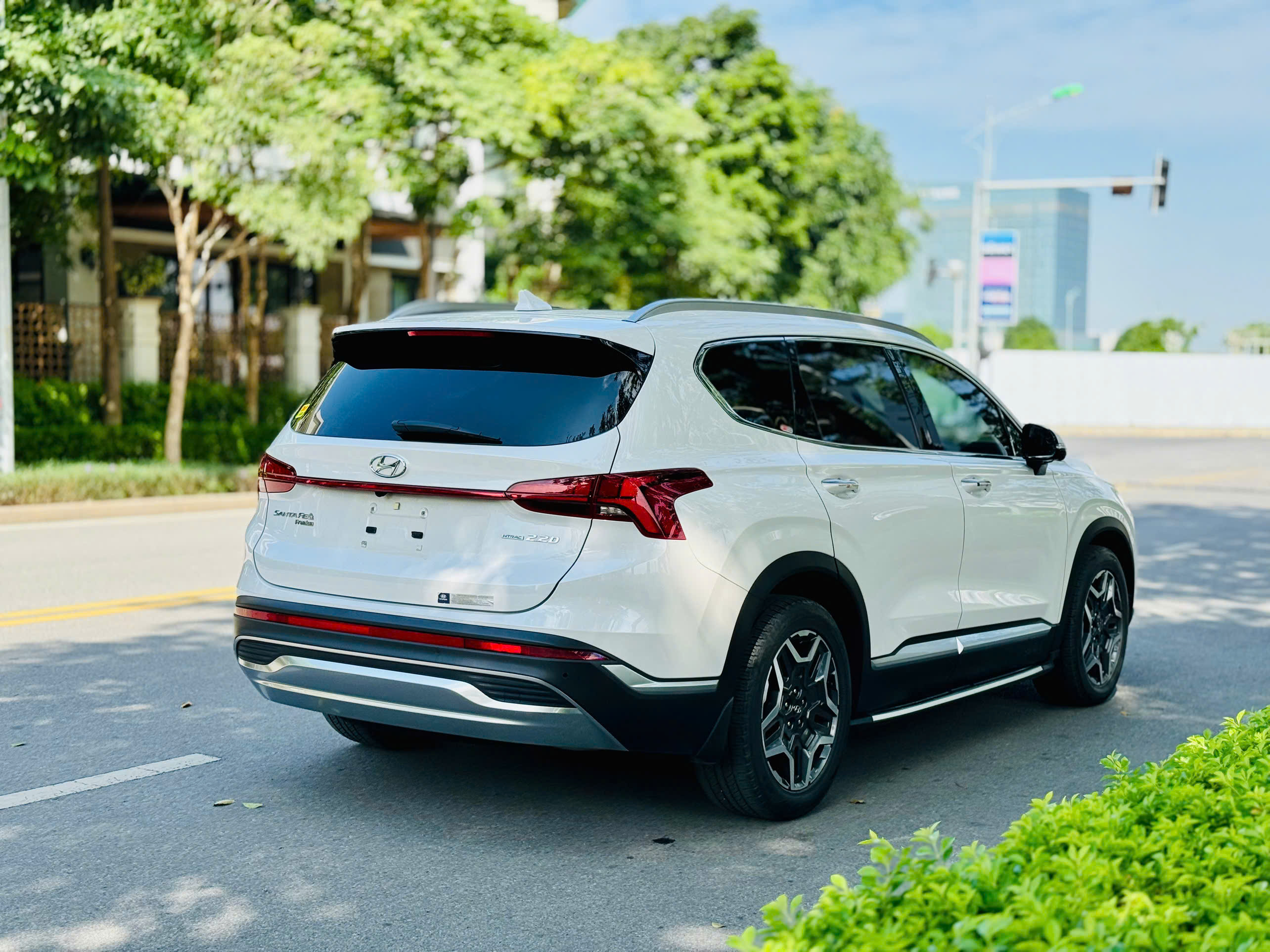 Hyundai Santafe Cao cấp 2.2L HTRAC full dầu 2022