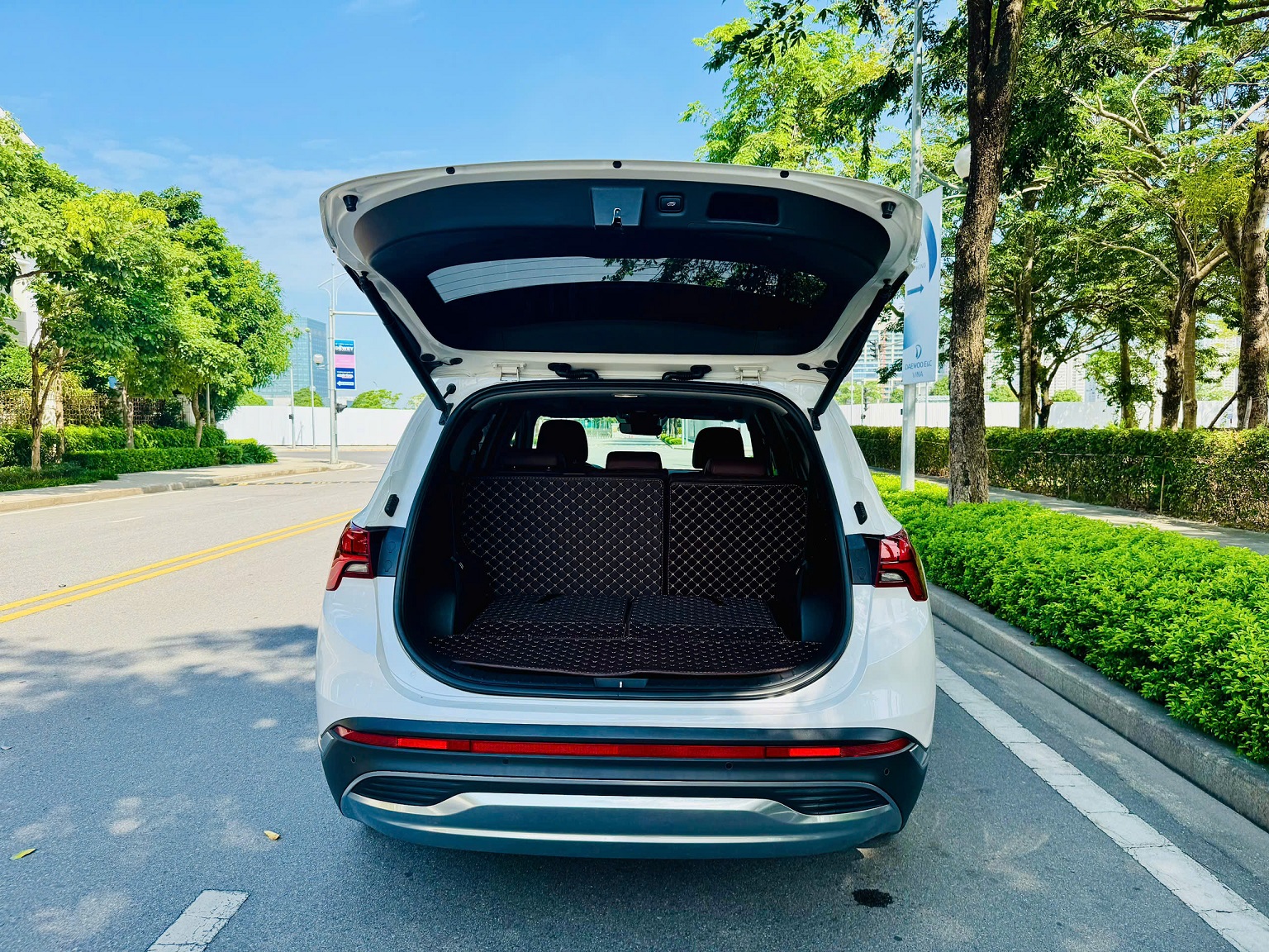 Hyundai Santafe Cao cấp 2.2L HTRAC full dầu 2022