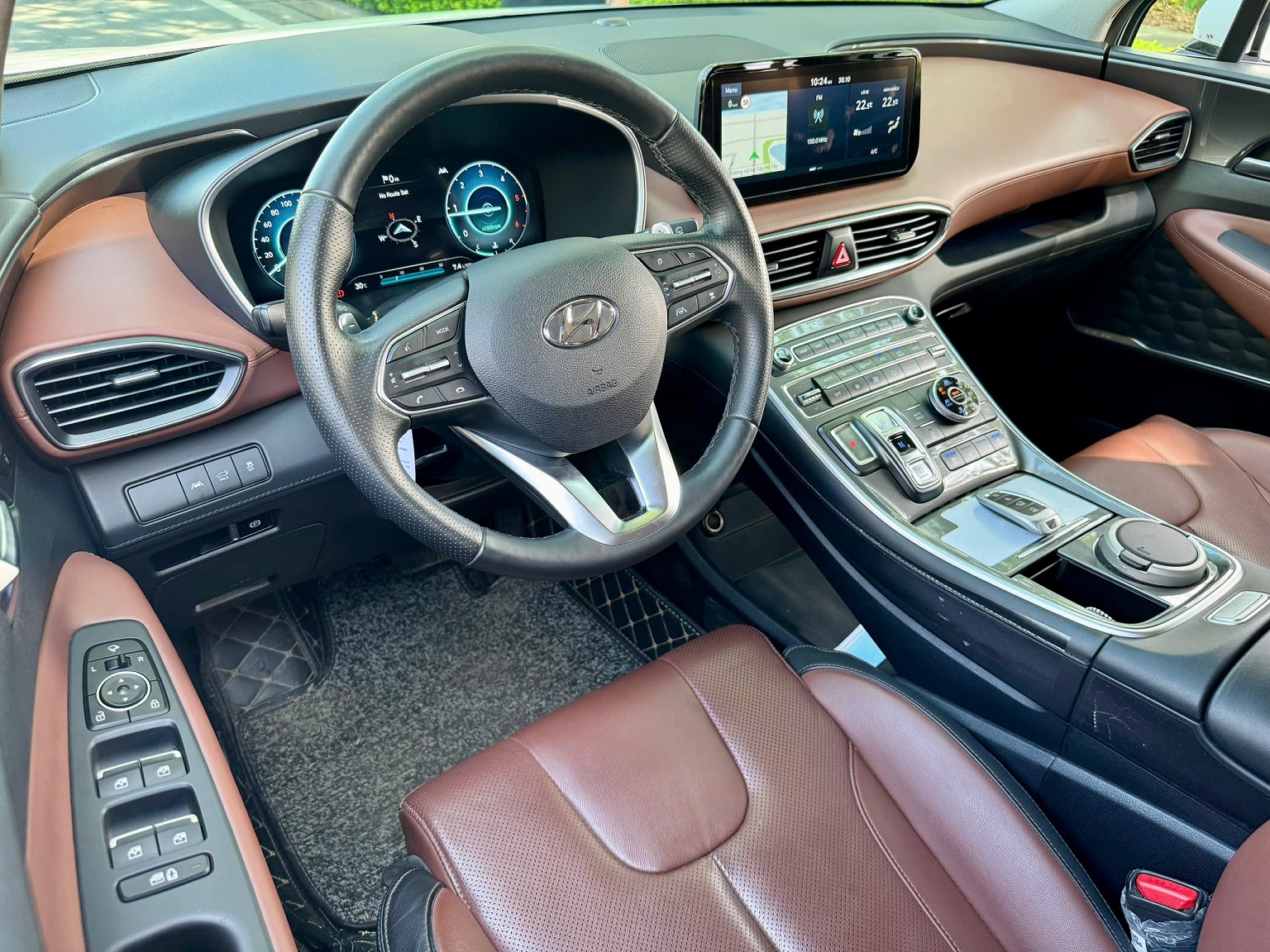 Hyundai Santafe Cao cấp 2.2L HTRAC full dầu 2022