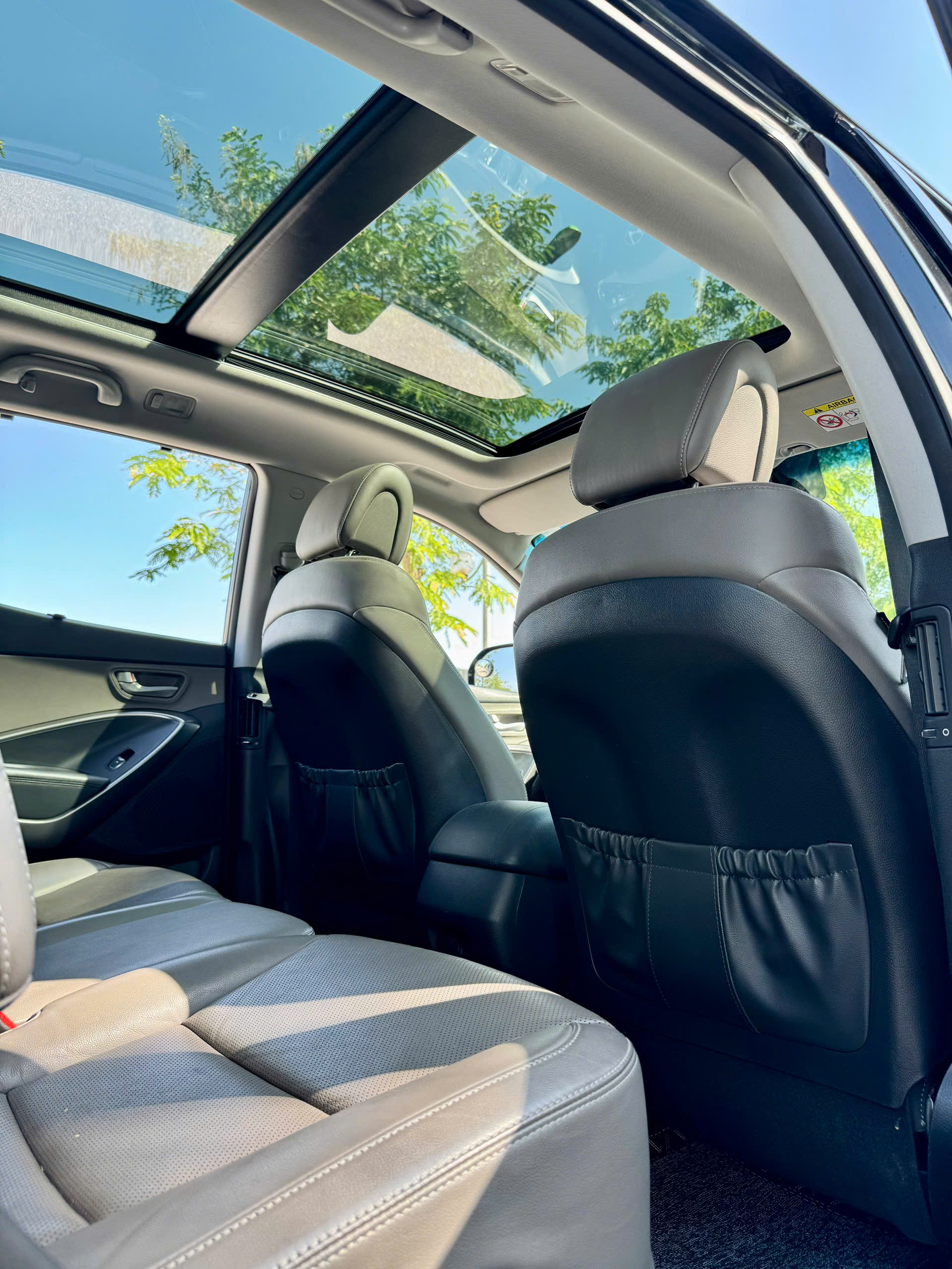 Hyundai Santafe 2.4L máy xăng cao cấp 2018 màu đen