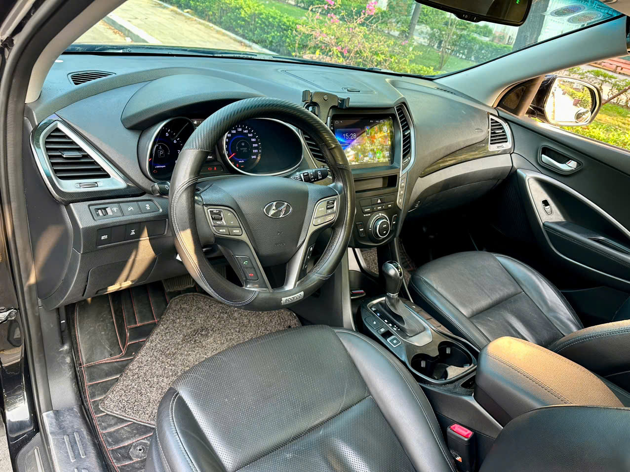 Hyundai Santafe 2.4L 4WD 2015 màu đen