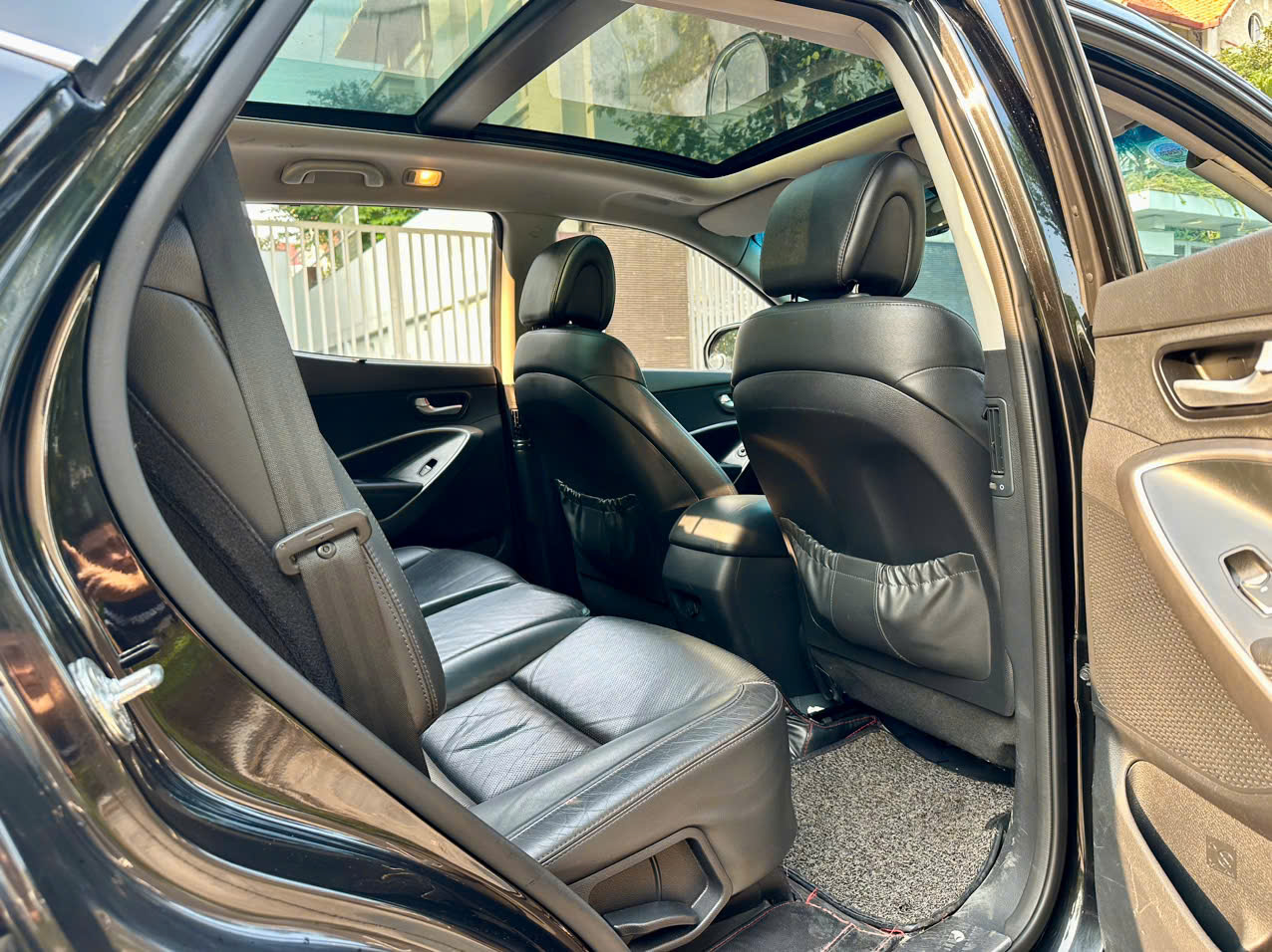Hyundai Santafe 2.4L 4WD 2015 màu đen