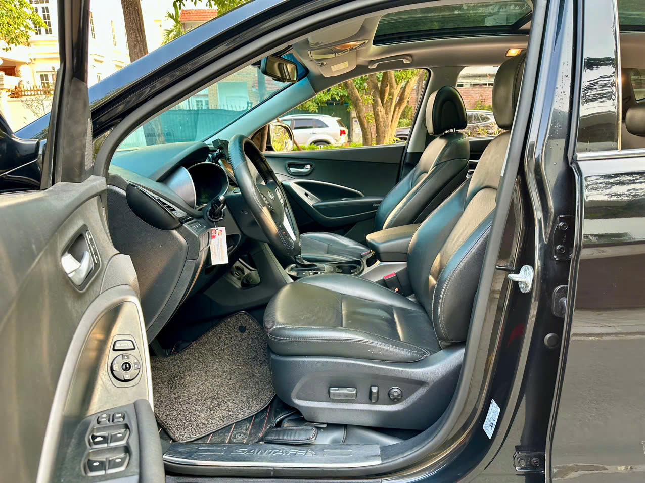 Hyundai Santafe 2.4L 4WD 2015 màu đen