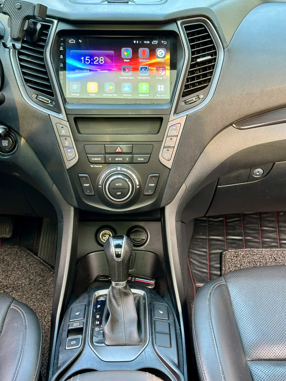 Hyundai Santafe 2.4L 4WD 2015 màu đen