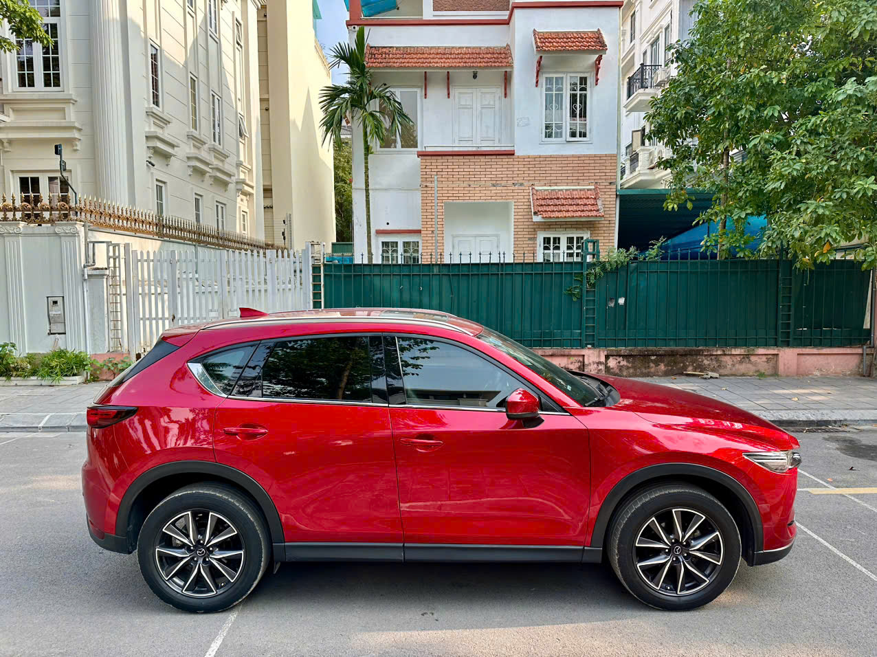 Mazda CX5 2.0 AT 2018 màu đỏ