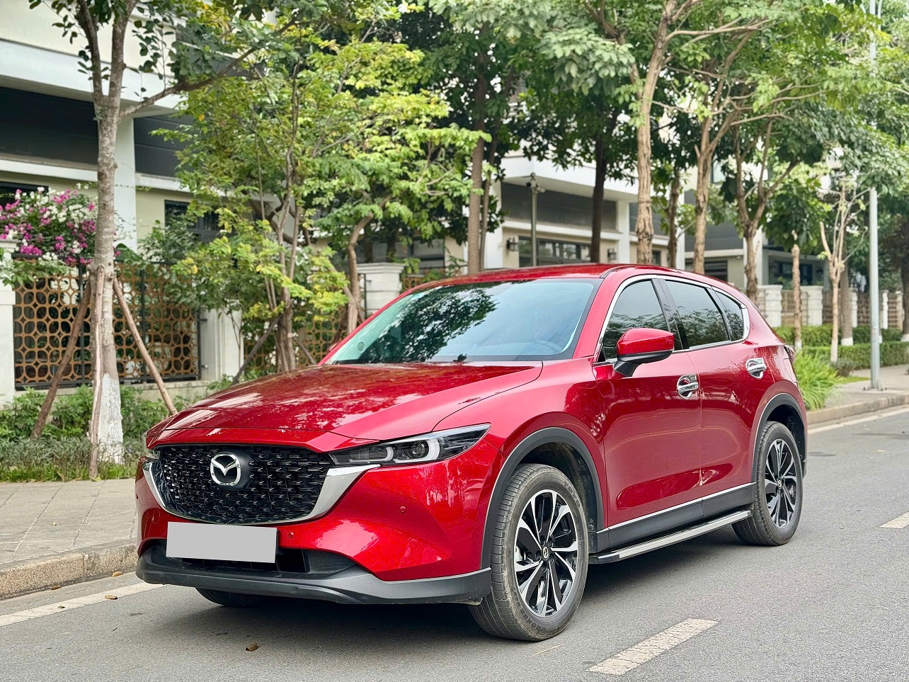 Mazda CX5 Deluxe 2.0 2024 màu đỏ pha lê 