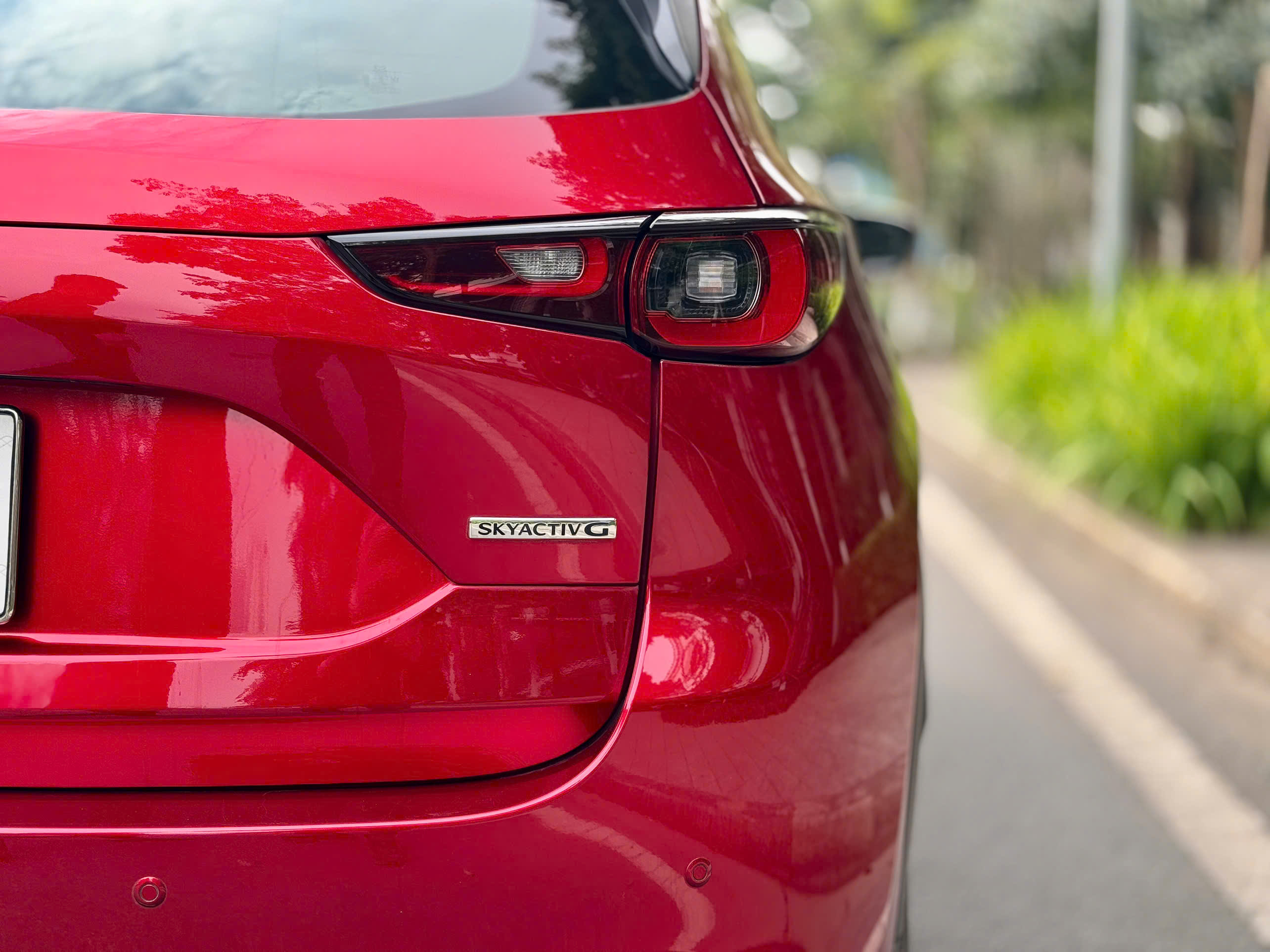 Mazda CX5 Deluxe 2.0 2024 màu đỏ pha lê 