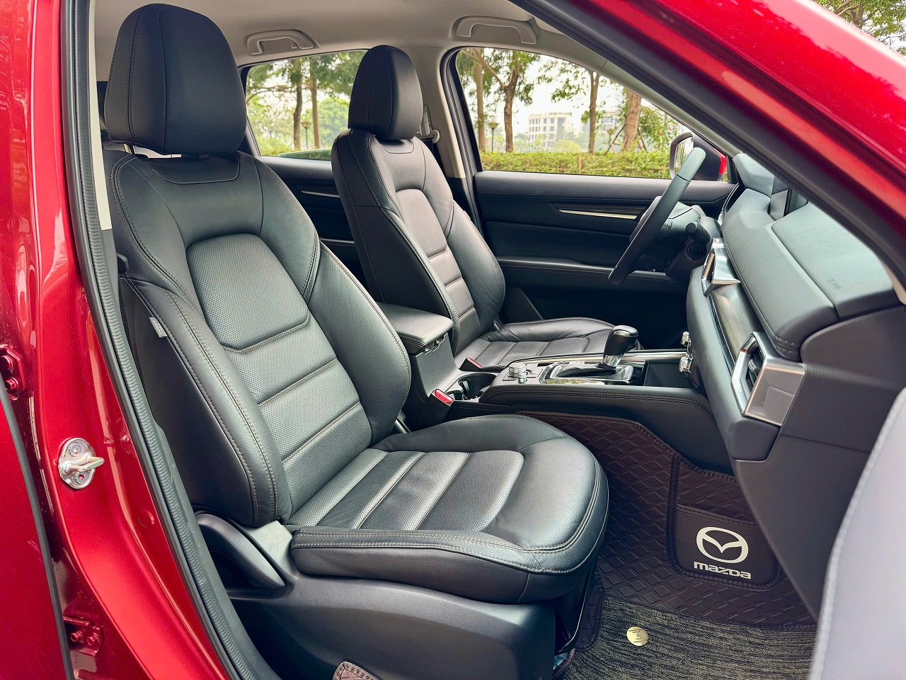 Mazda CX5 Deluxe 2.0 2024 màu đỏ pha lê 