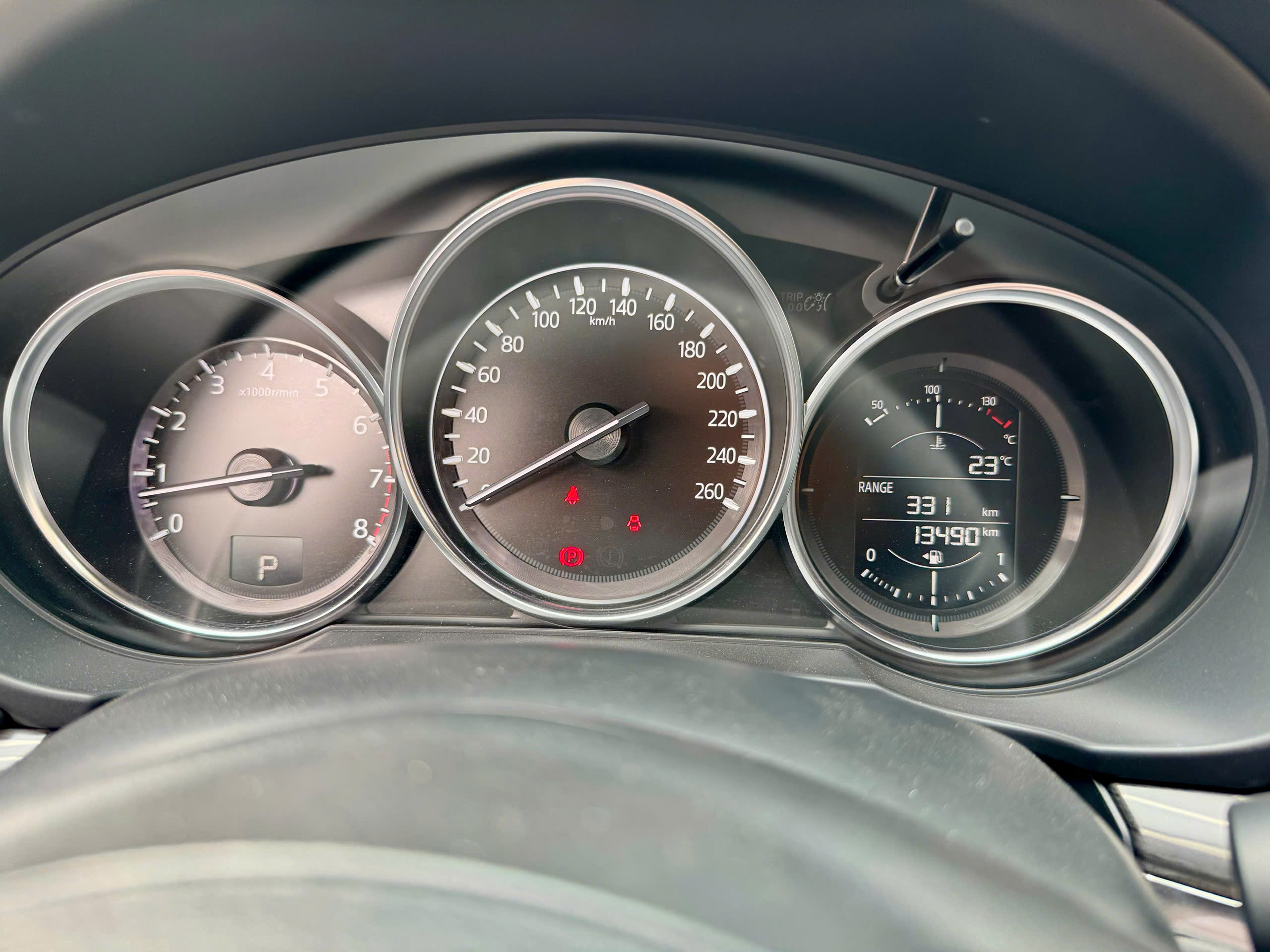 Mazda CX5 Deluxe 2.0 2024 màu đỏ pha lê 