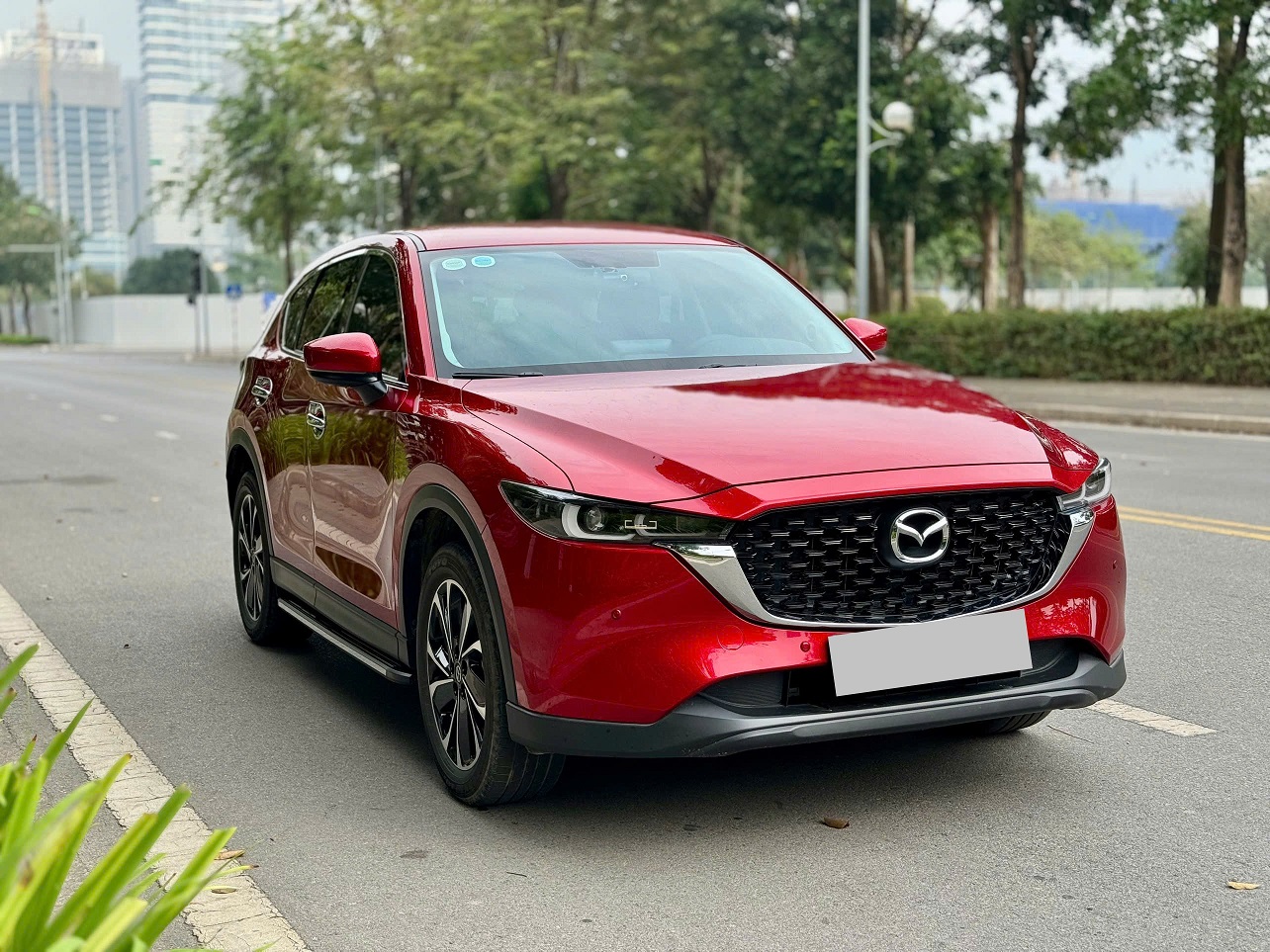 Mazda CX5 Deluxe 2.0 2024 màu đỏ pha lê 