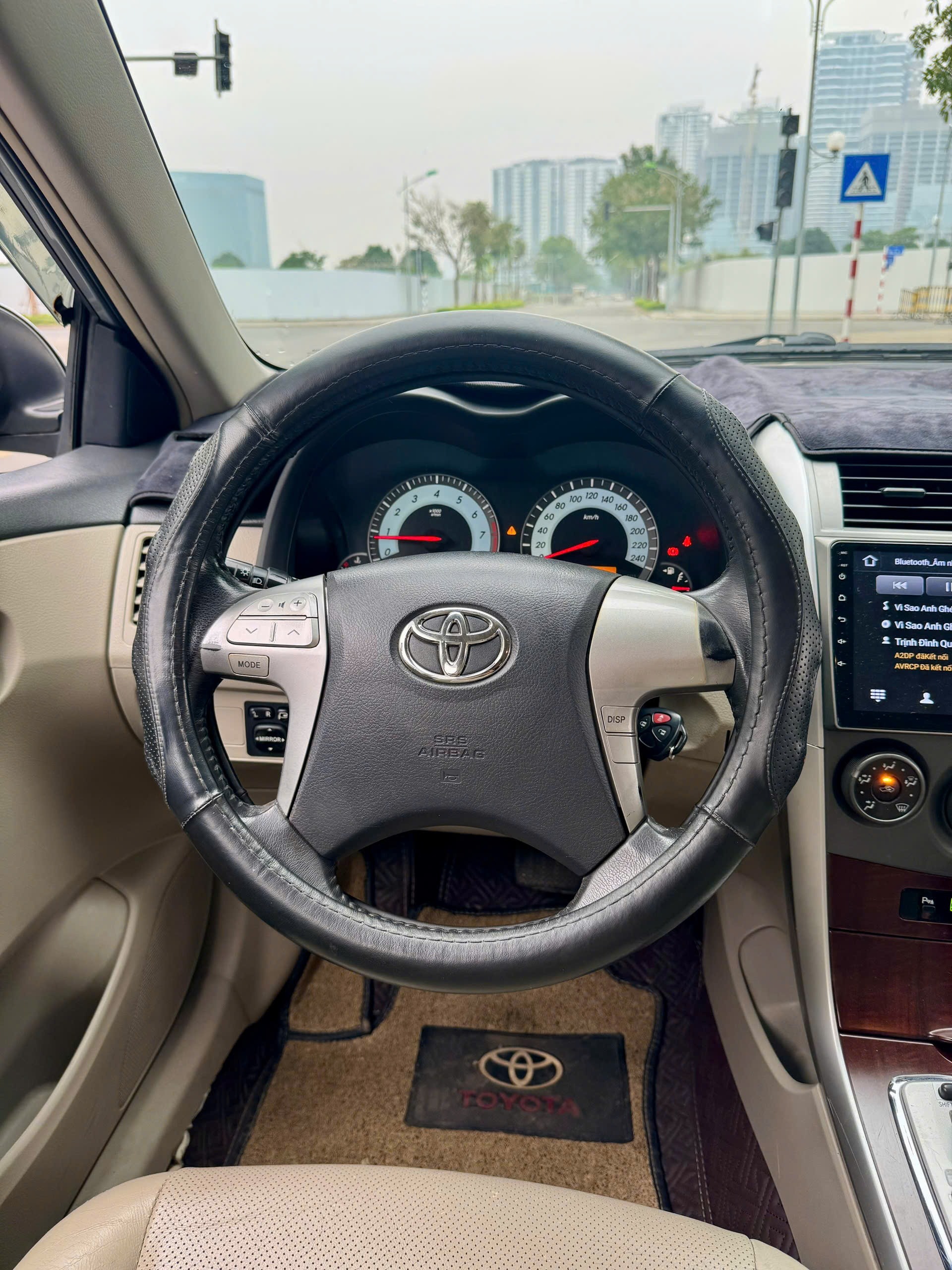 Toyota Corolla Altis 1.8G AT 2012 màu ghi xám