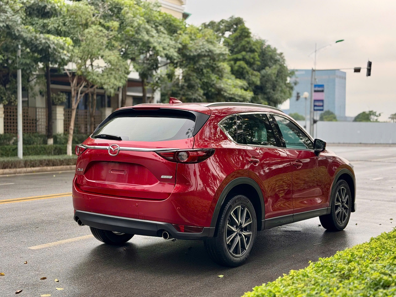 Mazda CX5 2.0 AT 2018 màu đỏ