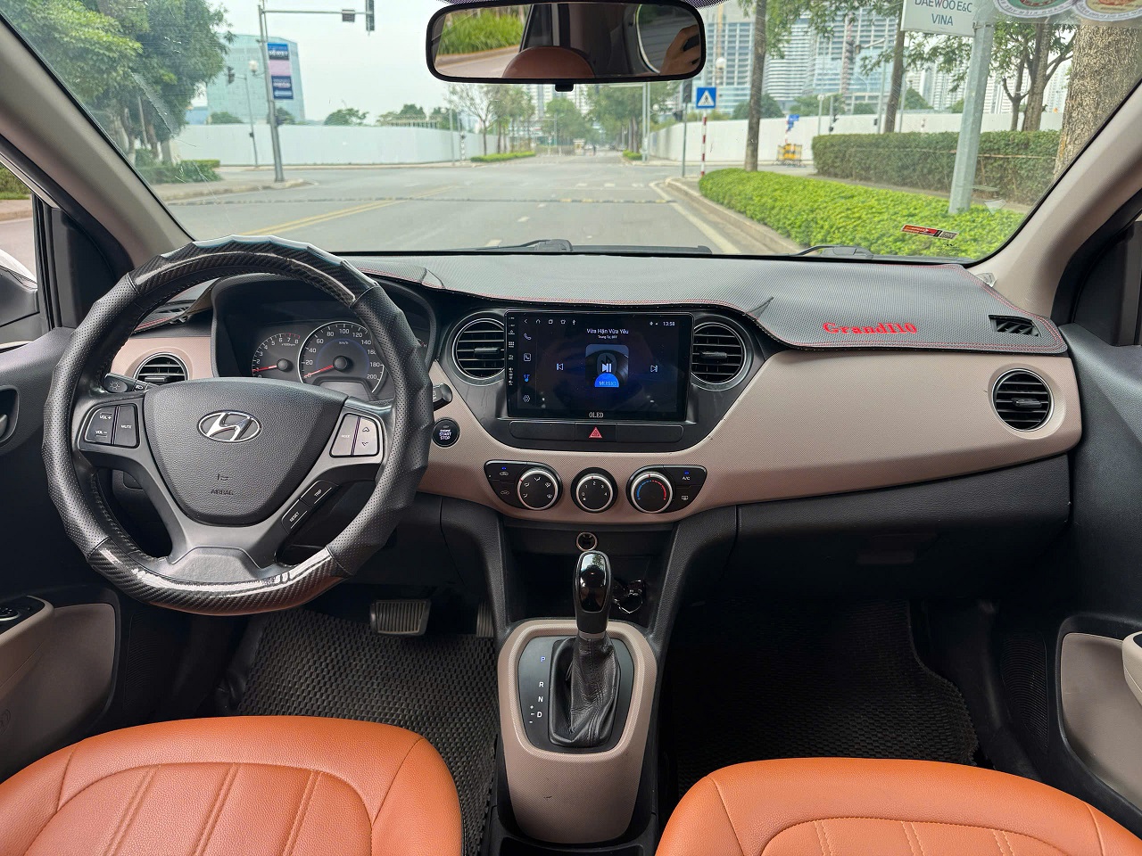 Hyundai I10 1.0AT 2016 màu trắng
