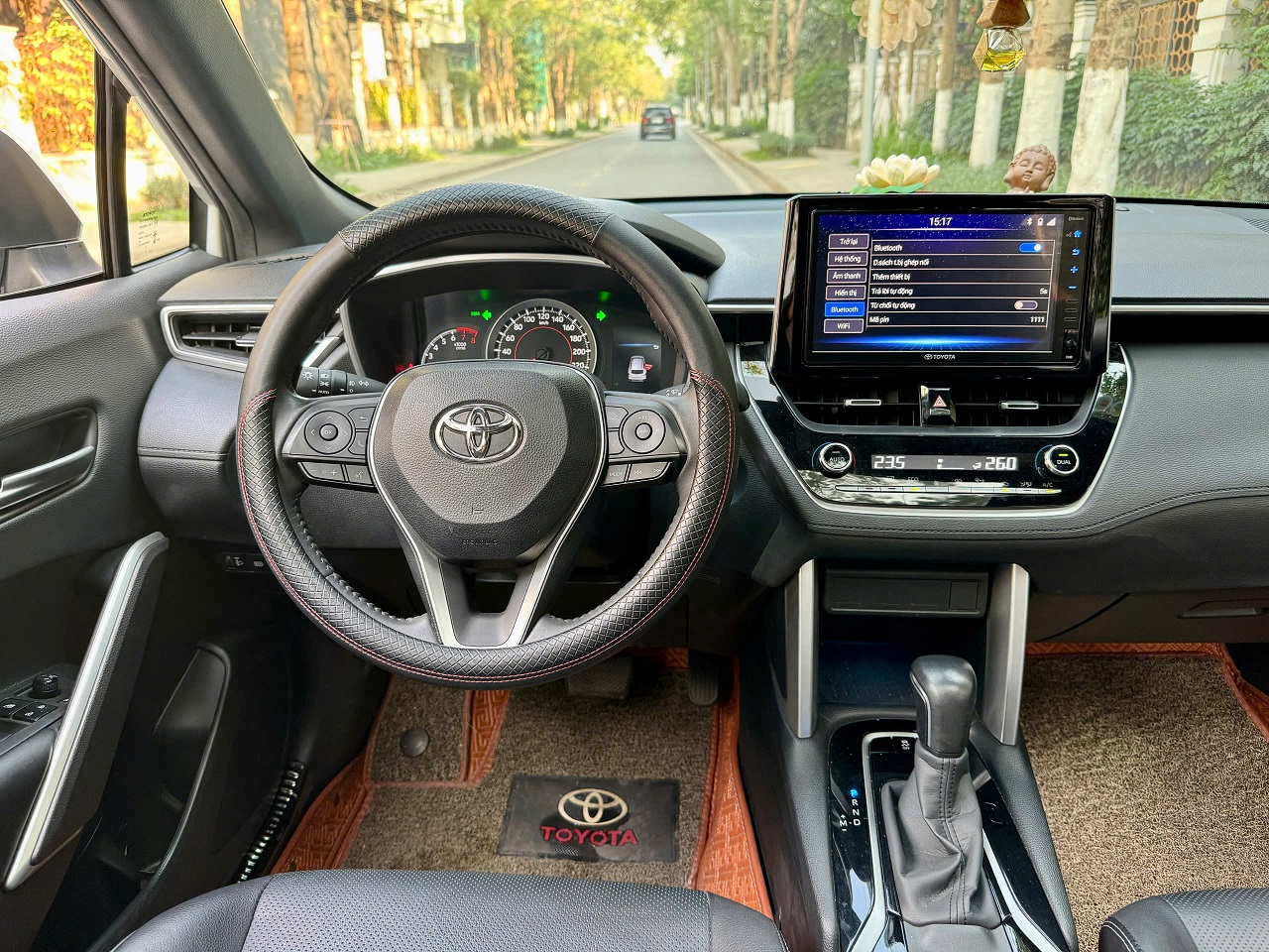 Toyota Corolla Cross 1.8V 2022 màu trắng