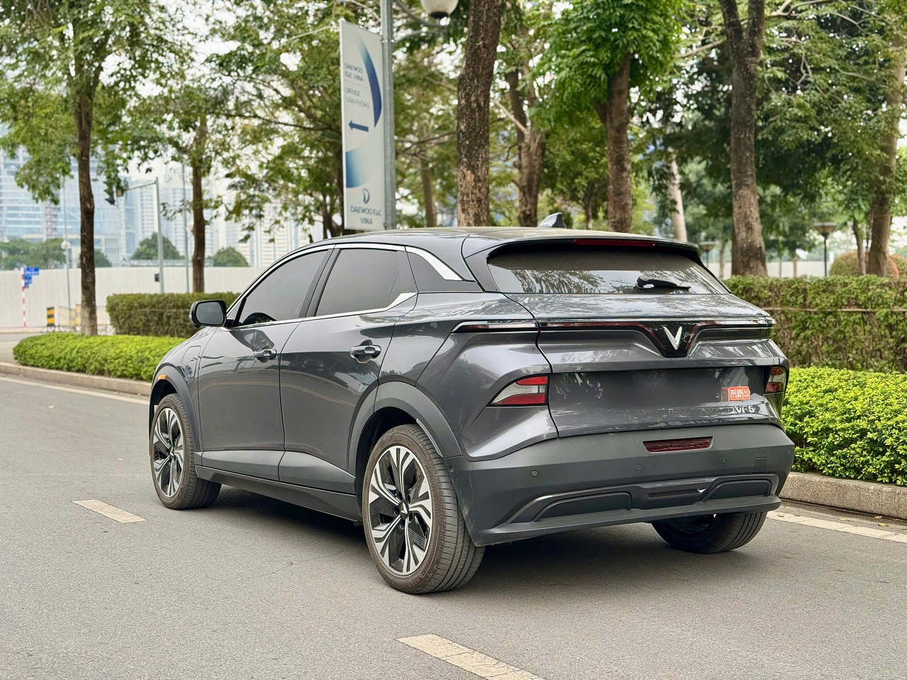 Vinfast VF6 Plus màu Gray 2024 