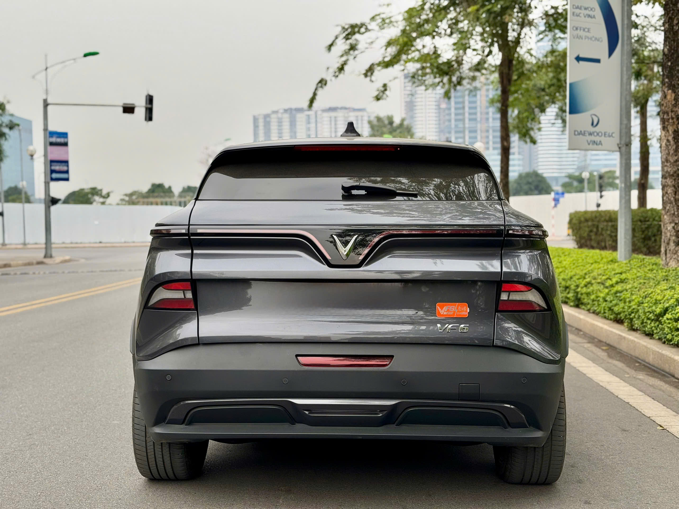 Vinfast VF6 Plus màu Gray 2024 