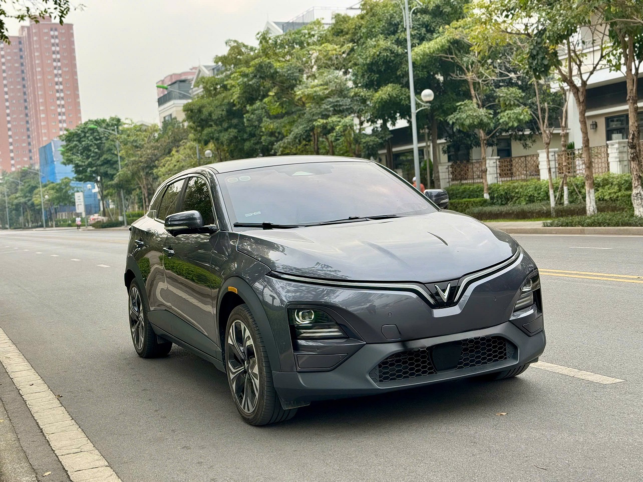 Vinfast VF6 Plus màu Gray 2024 