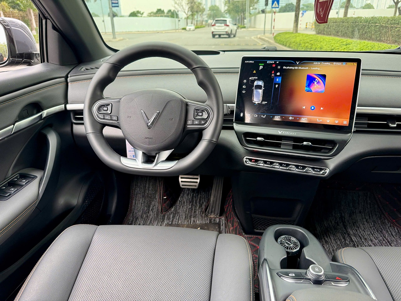 Vinfast VF6 Plus màu Gray 2024 