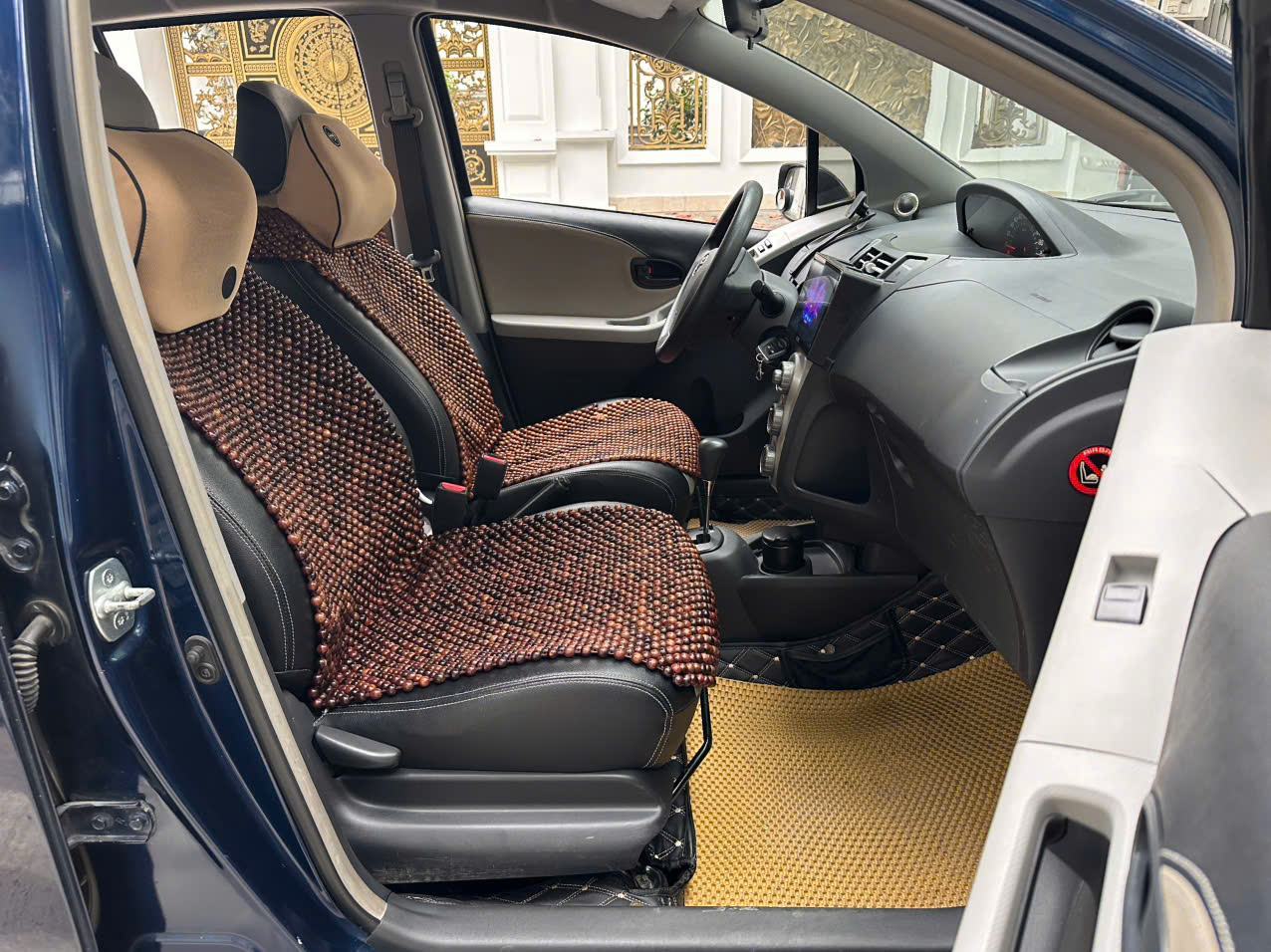 Toyota Yaris 1.3AT Nhật Bản 2007 màu xanh