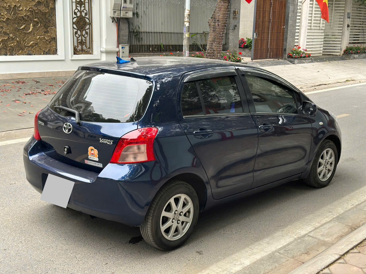 Toyota Yaris 1.3AT Nhật Bản 2007 màu xanh
