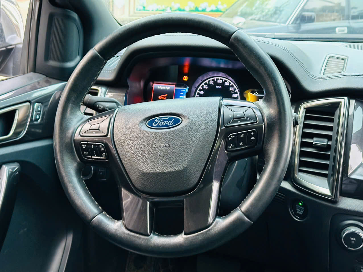 Ford Everest Titanium 2.0L 4x4 AT 2019