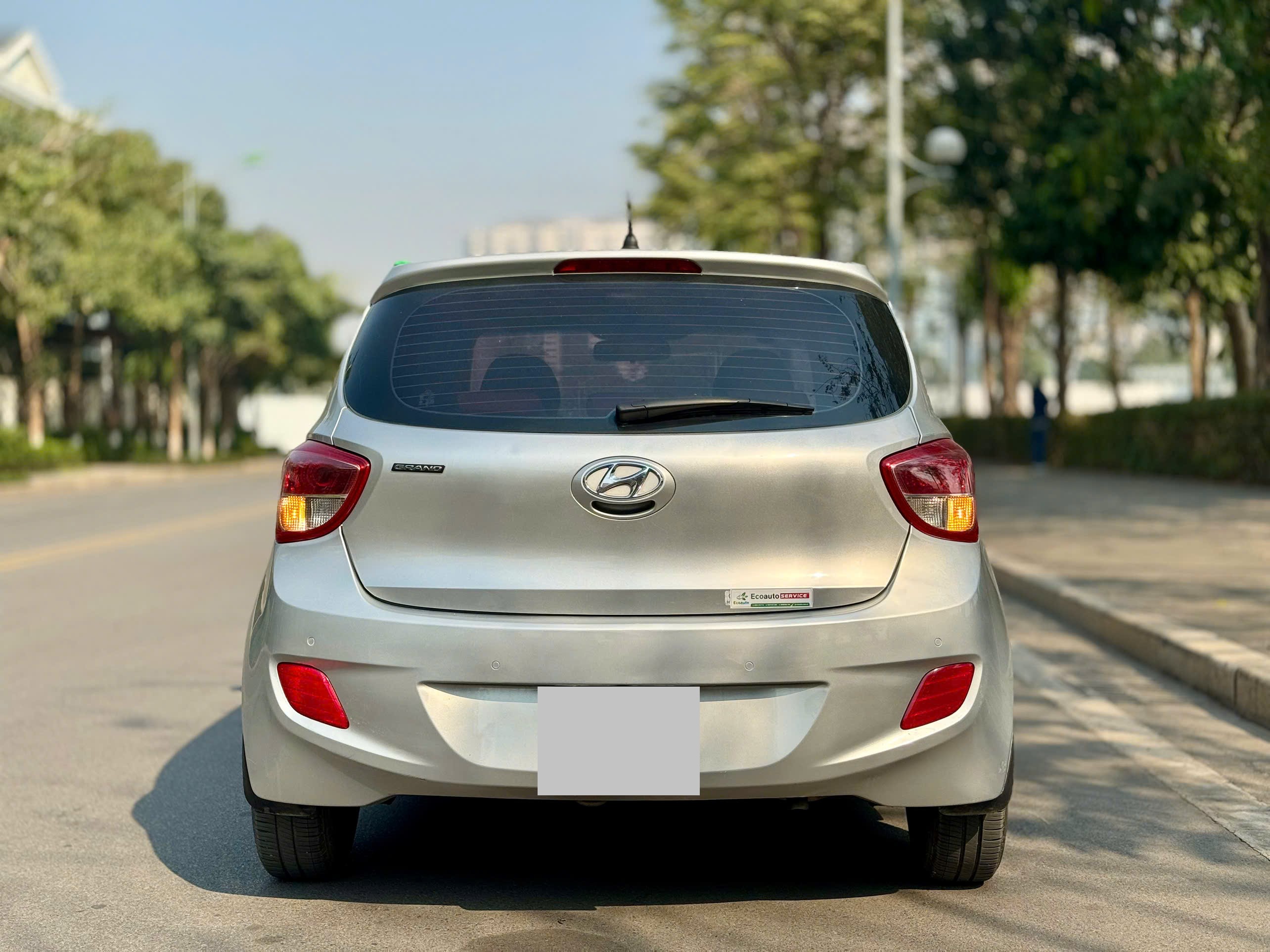Hyundai I10 1.0AT 2016 màu bạc