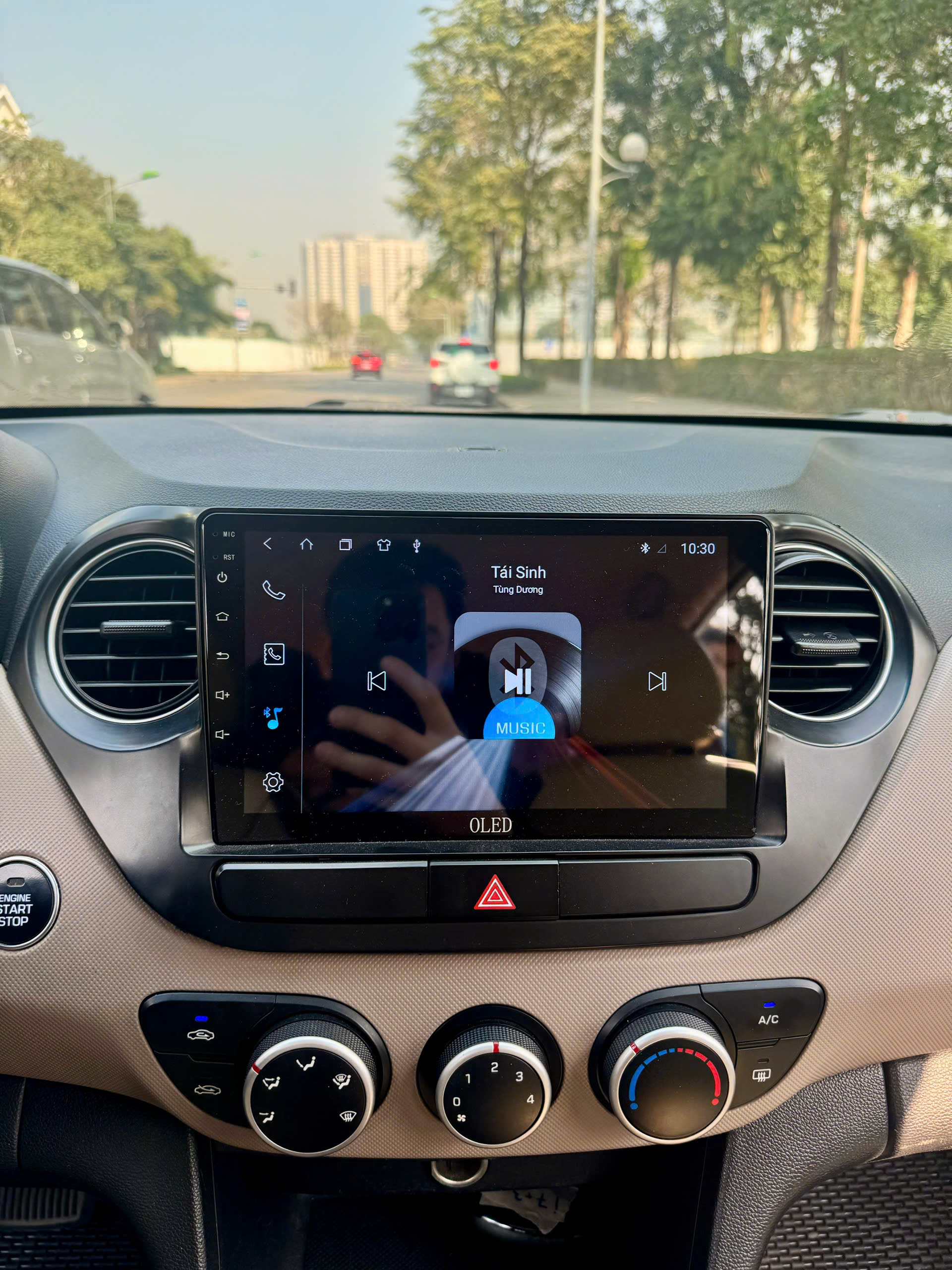 Hyundai I10 1.0AT 2016 màu bạc