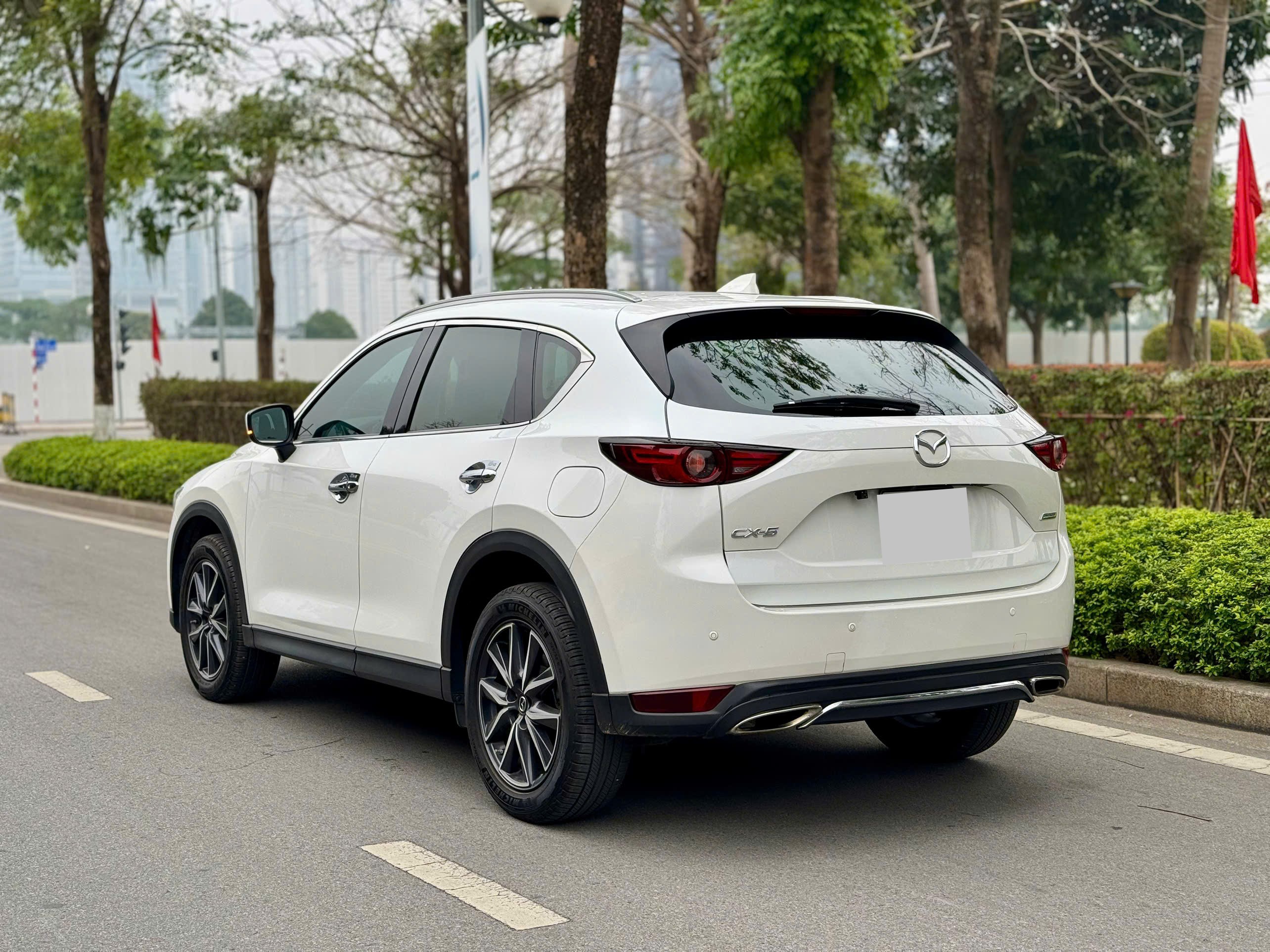 Mazda CX5 2.0 AT 2019 trắng