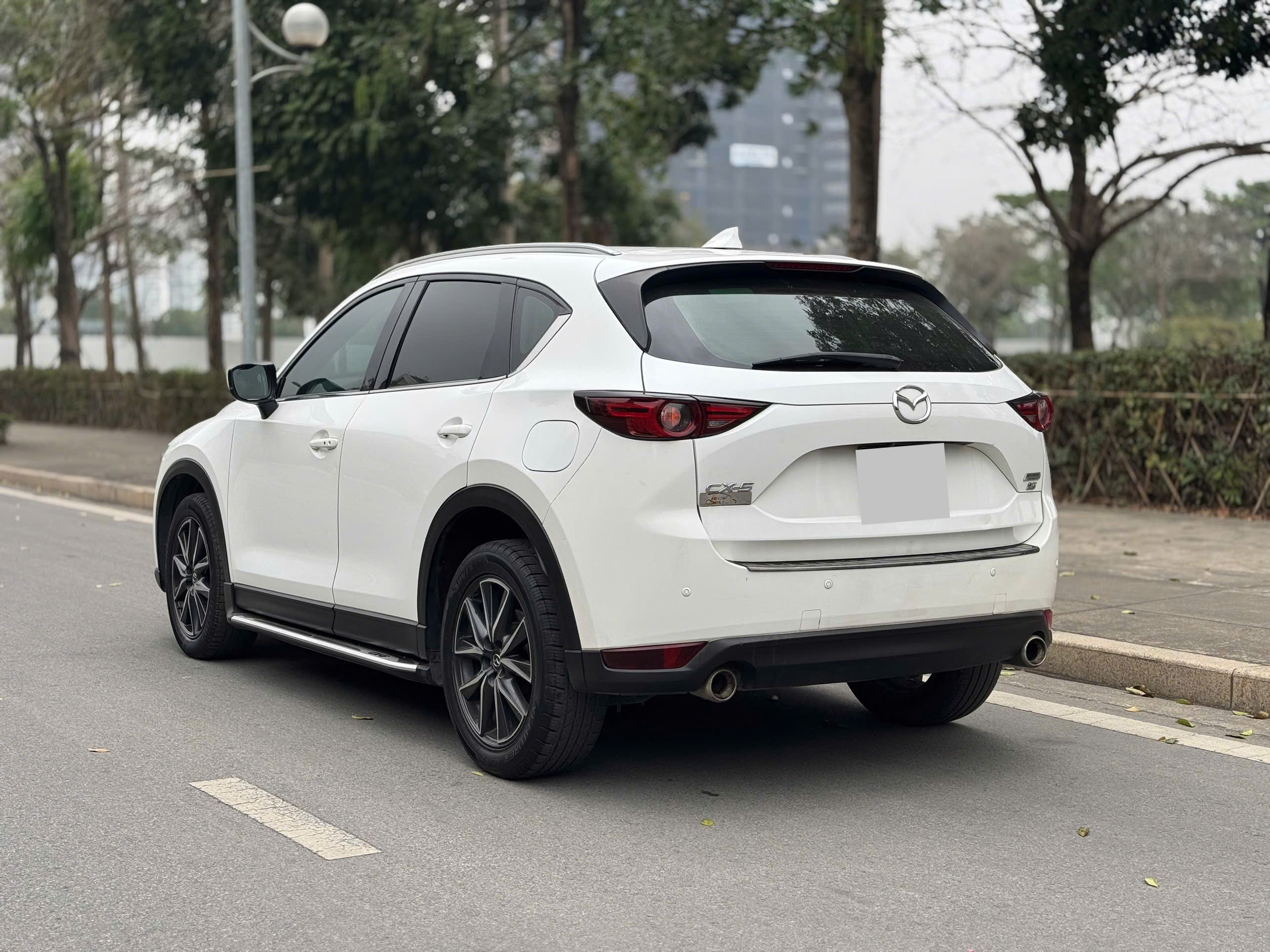 Mazda CX5 2.5 AT FWD 2017 trắng