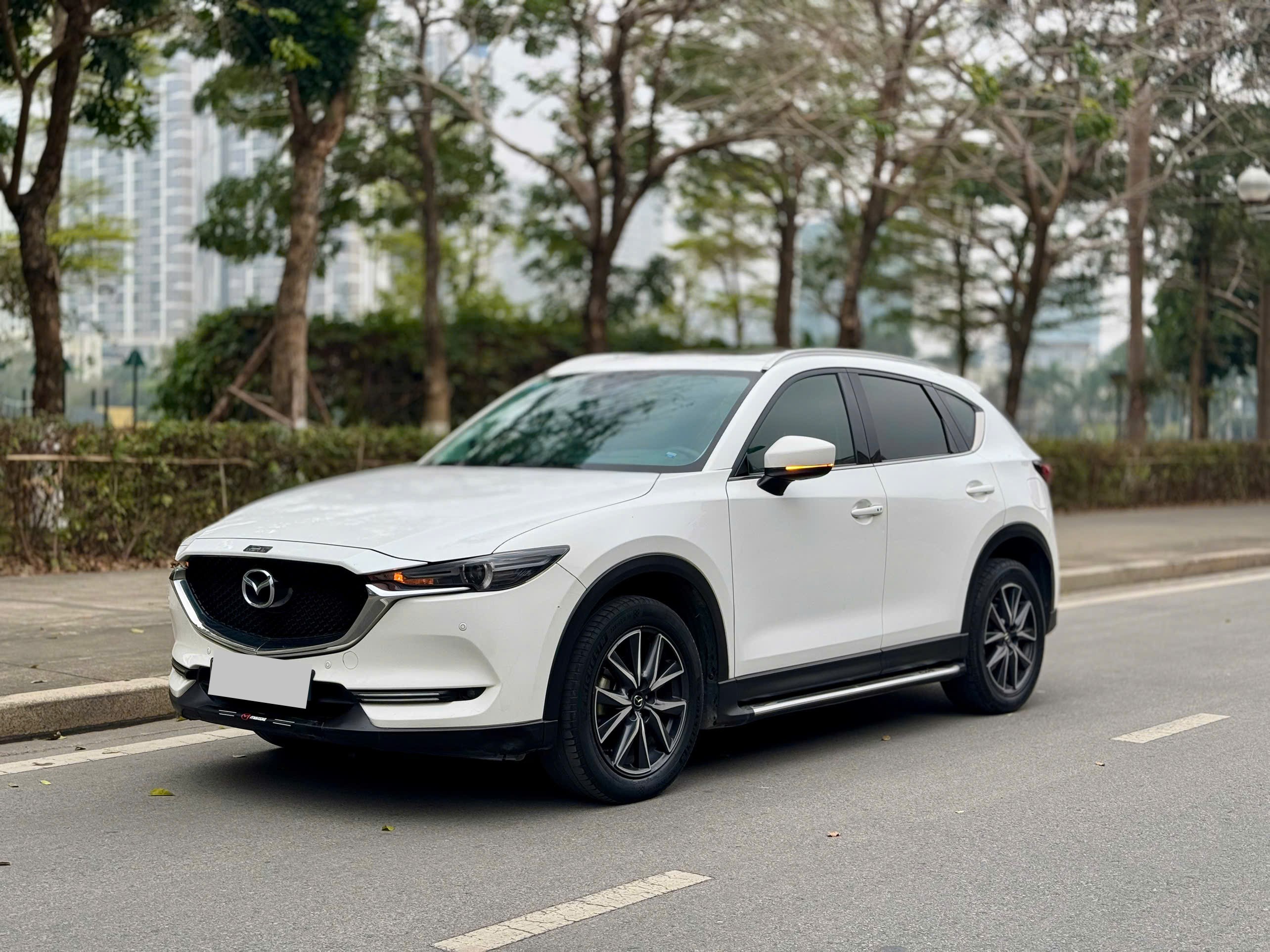 Mazda CX5 2.5 AT FWD 2017 trắng