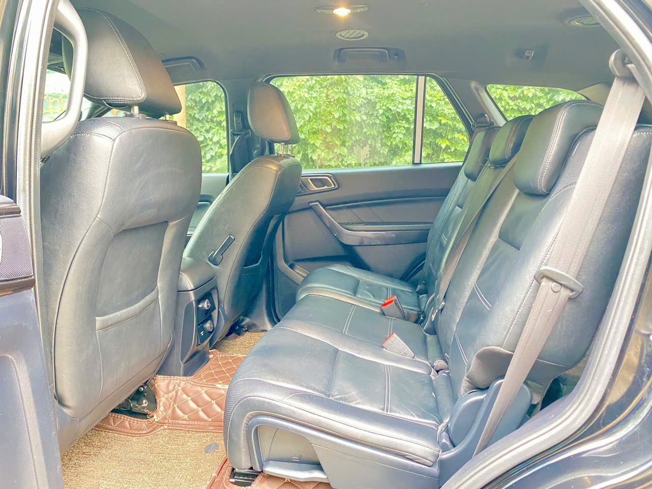 Ford Everest Titanium 2.0L 4x2 AT 2019 màu đen
