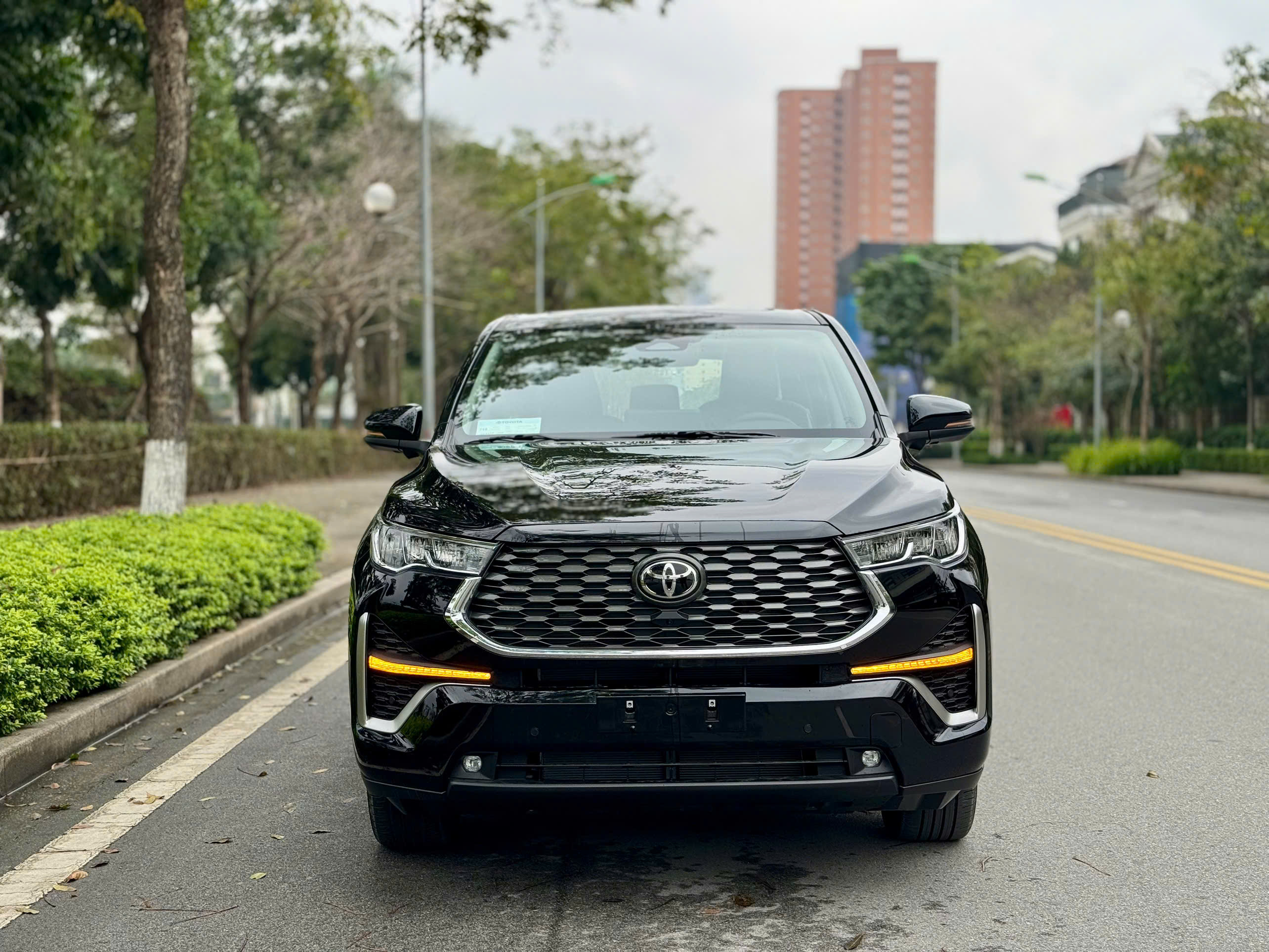 Toyota Innova Cross HEV 2.0 CVT 2024