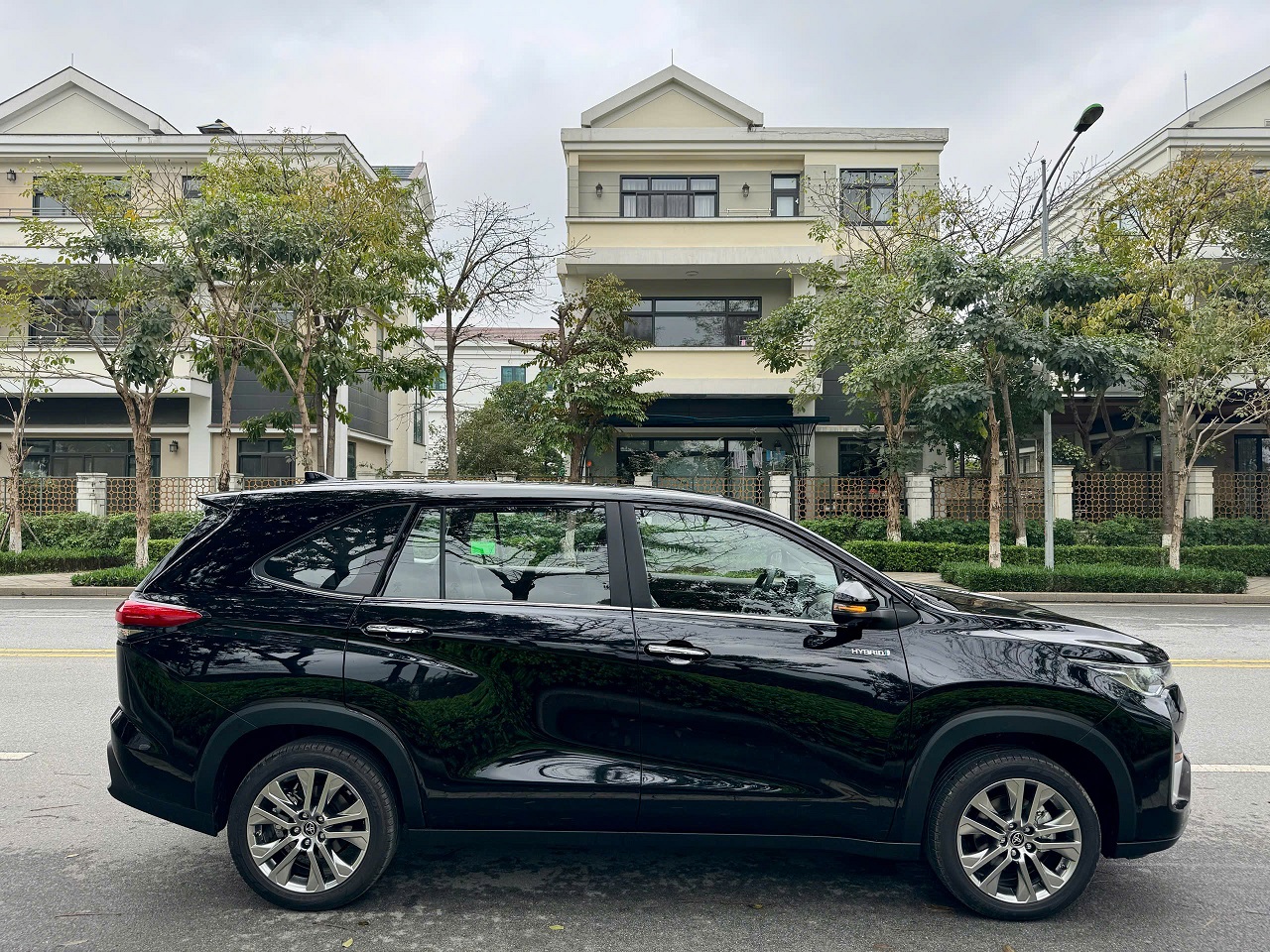 Toyota Innova Cross HEV 2.0 CVT 2024