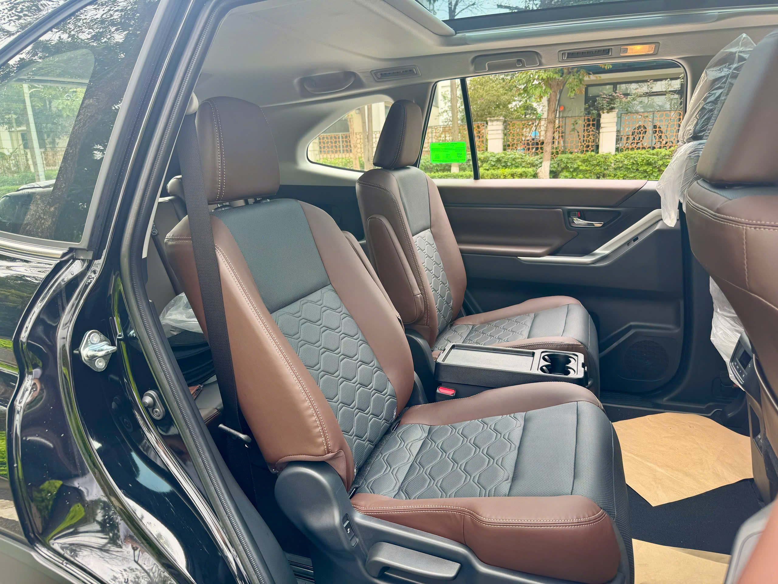 Toyota Innova Cross HEV 2.0 CVT 2024