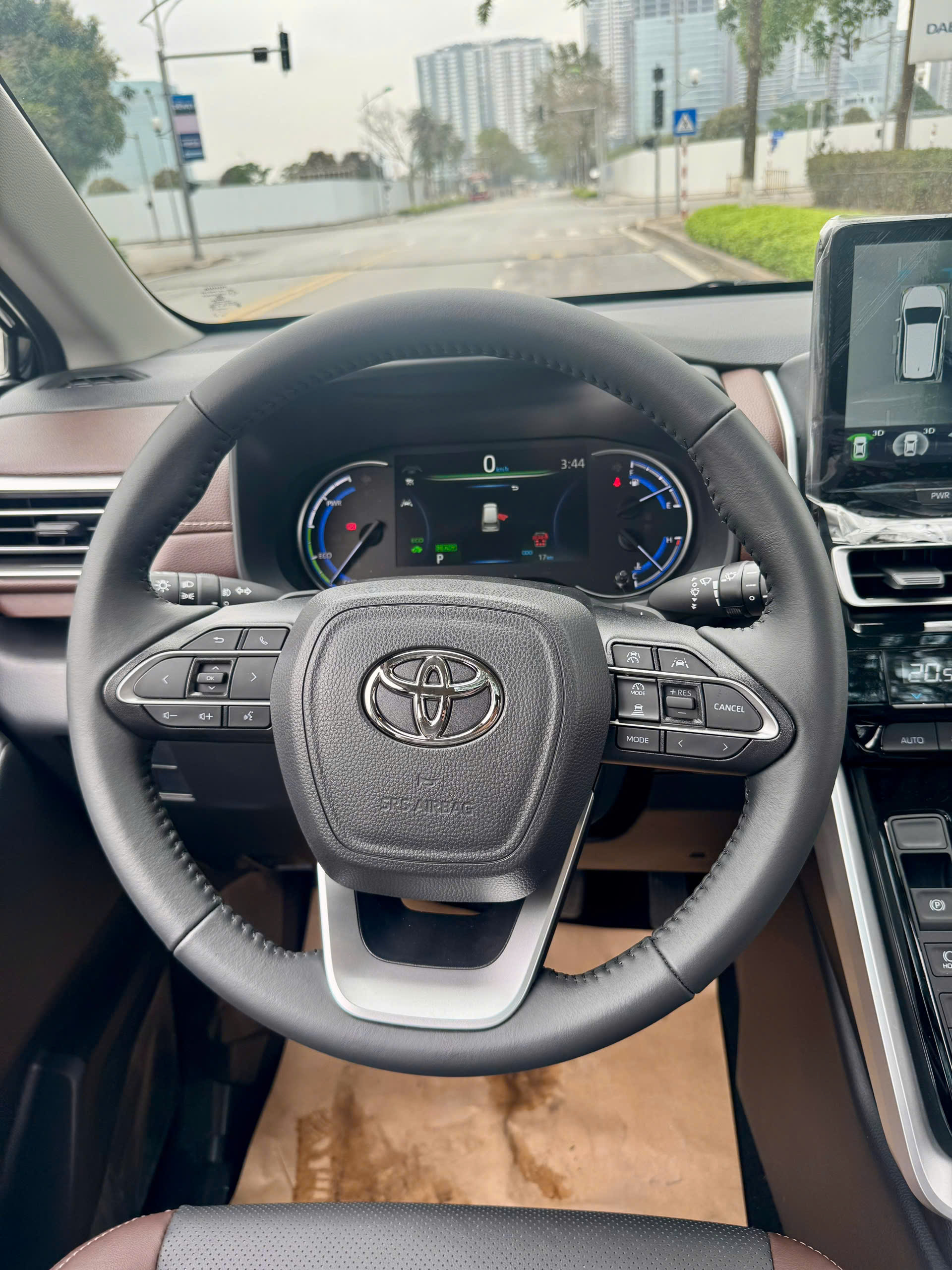 Toyota Innova Cross HEV 2.0 CVT 2024
