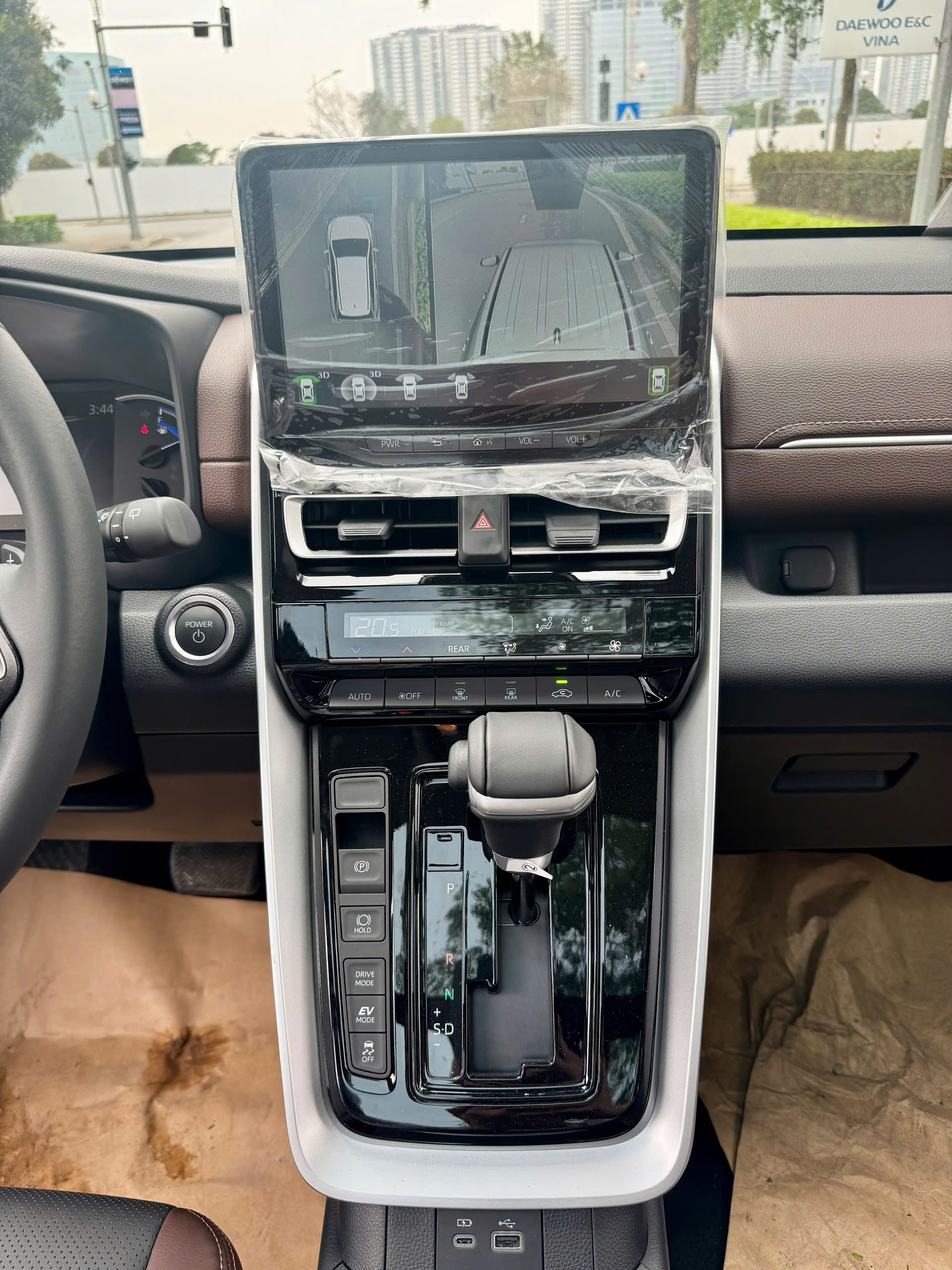 Toyota Innova Cross HEV 2.0 CVT 2024