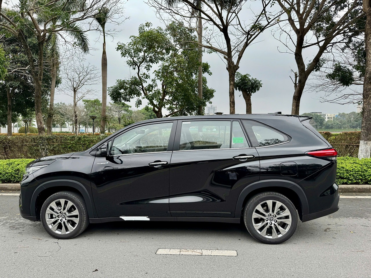 Toyota Innova Cross HEV 2.0 CVT 2024
