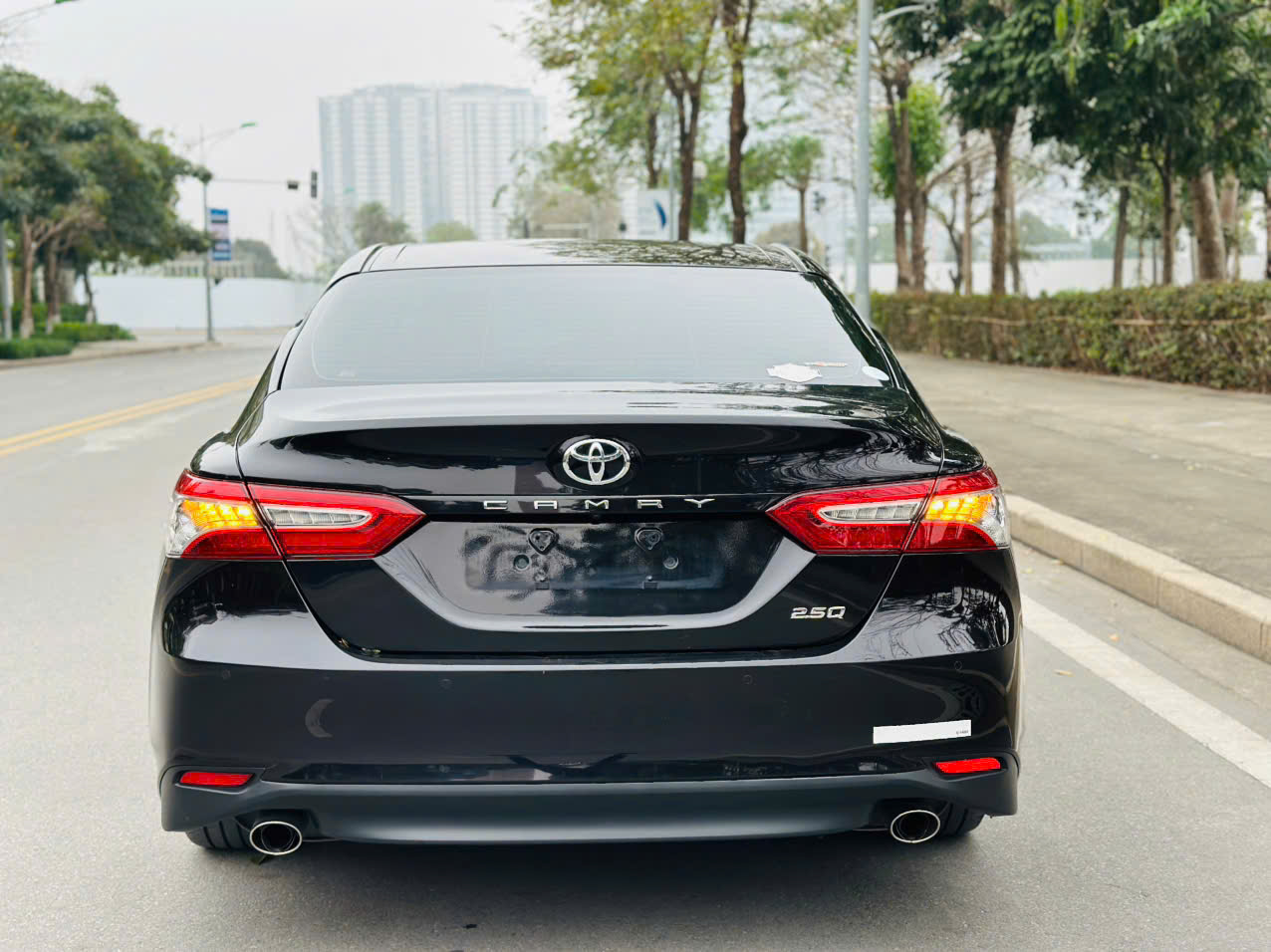 Toyota Camry 2.5Q 2019 đen