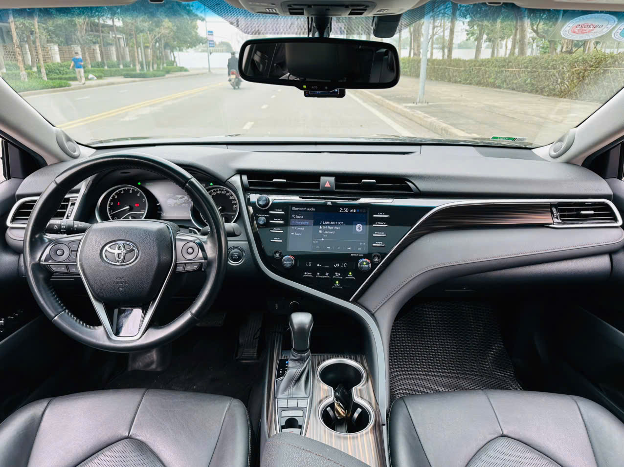 Toyota Camry 2.5Q 2019 đen