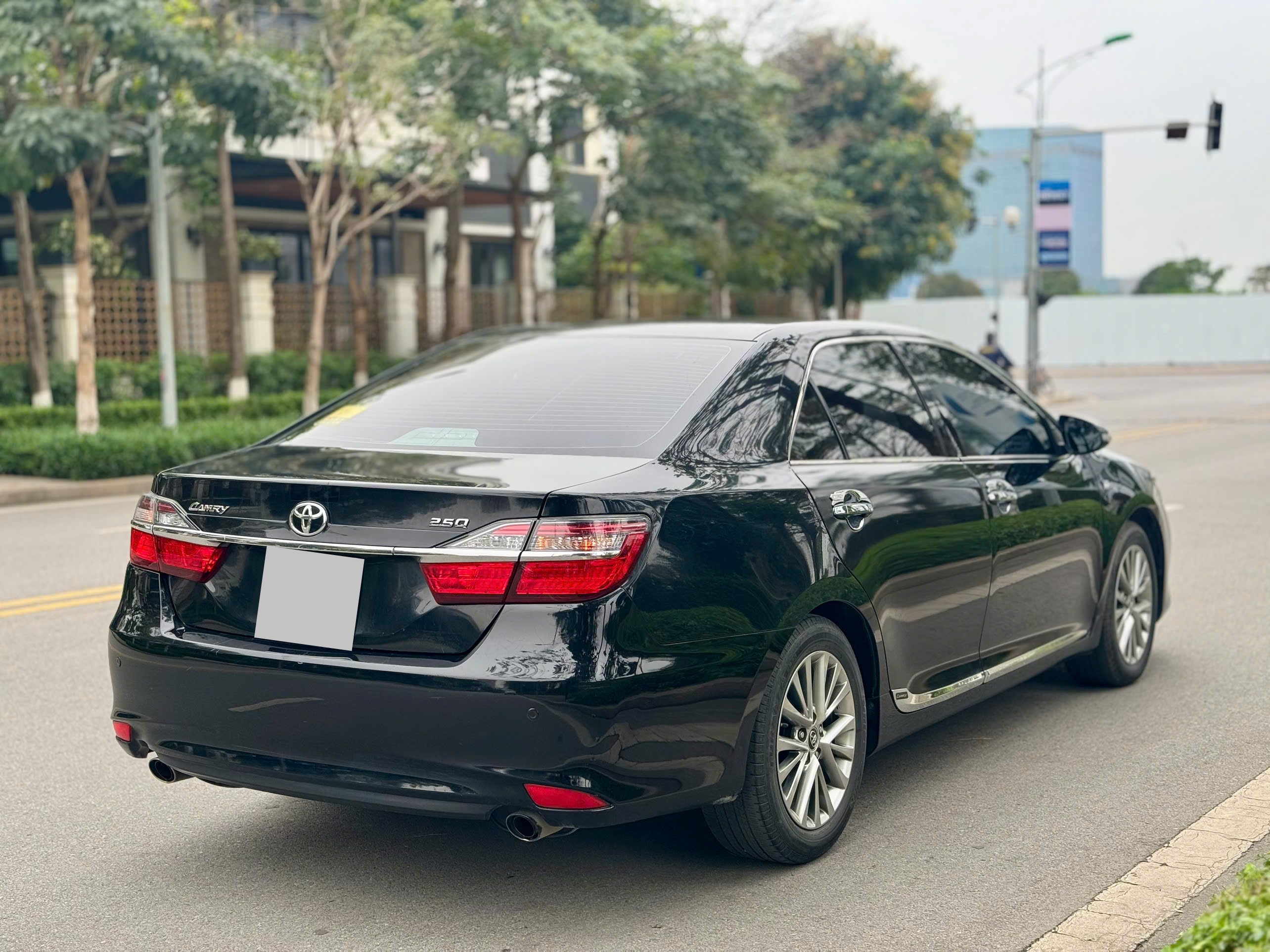 Toyota Camry 2.5Q 2018 đen