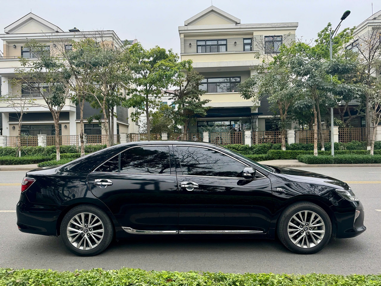 Toyota Camry 2.5Q 2018 đen