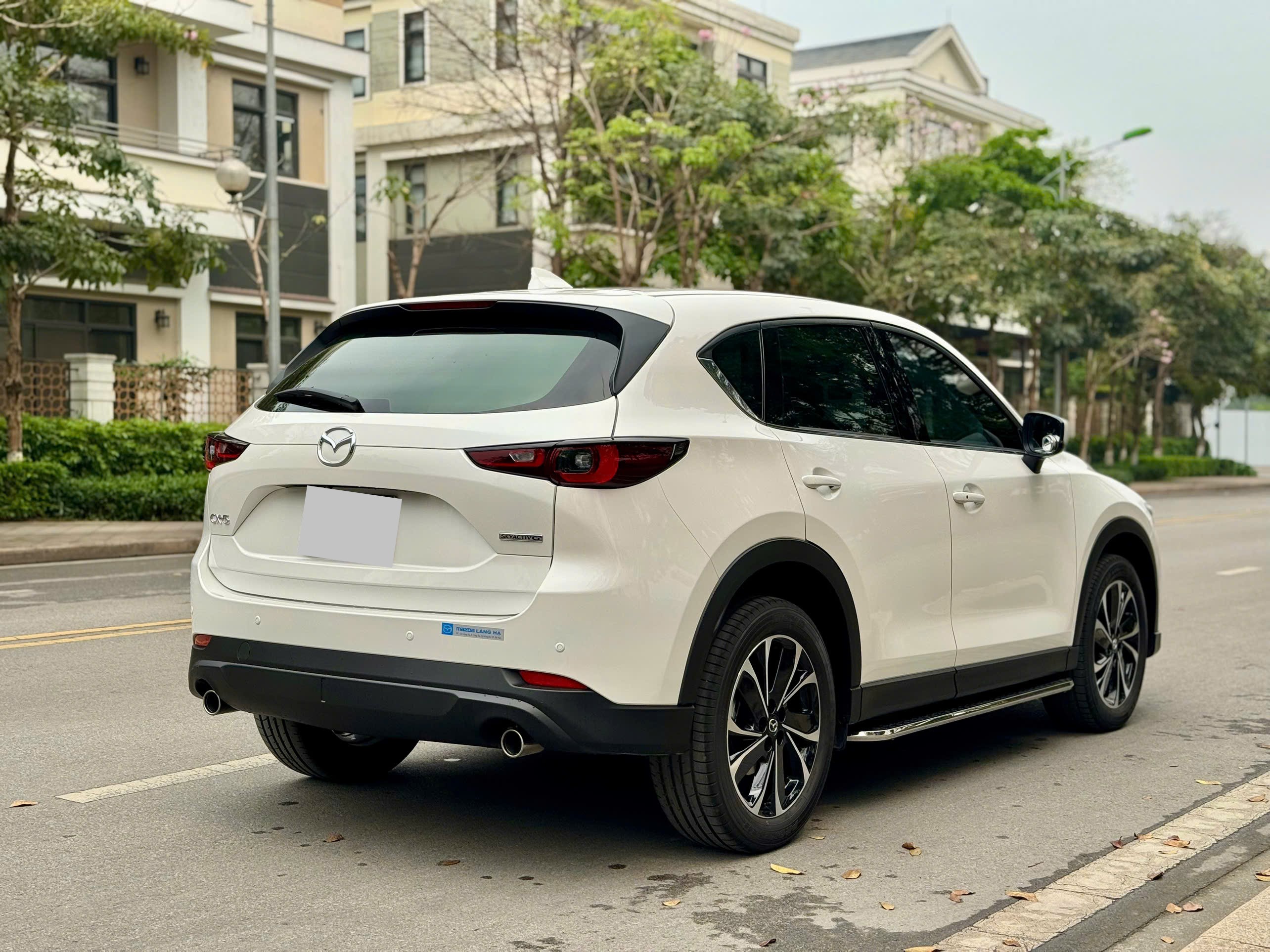 Mazda CX5 Deluxe 2.0 AT 2024 trắng