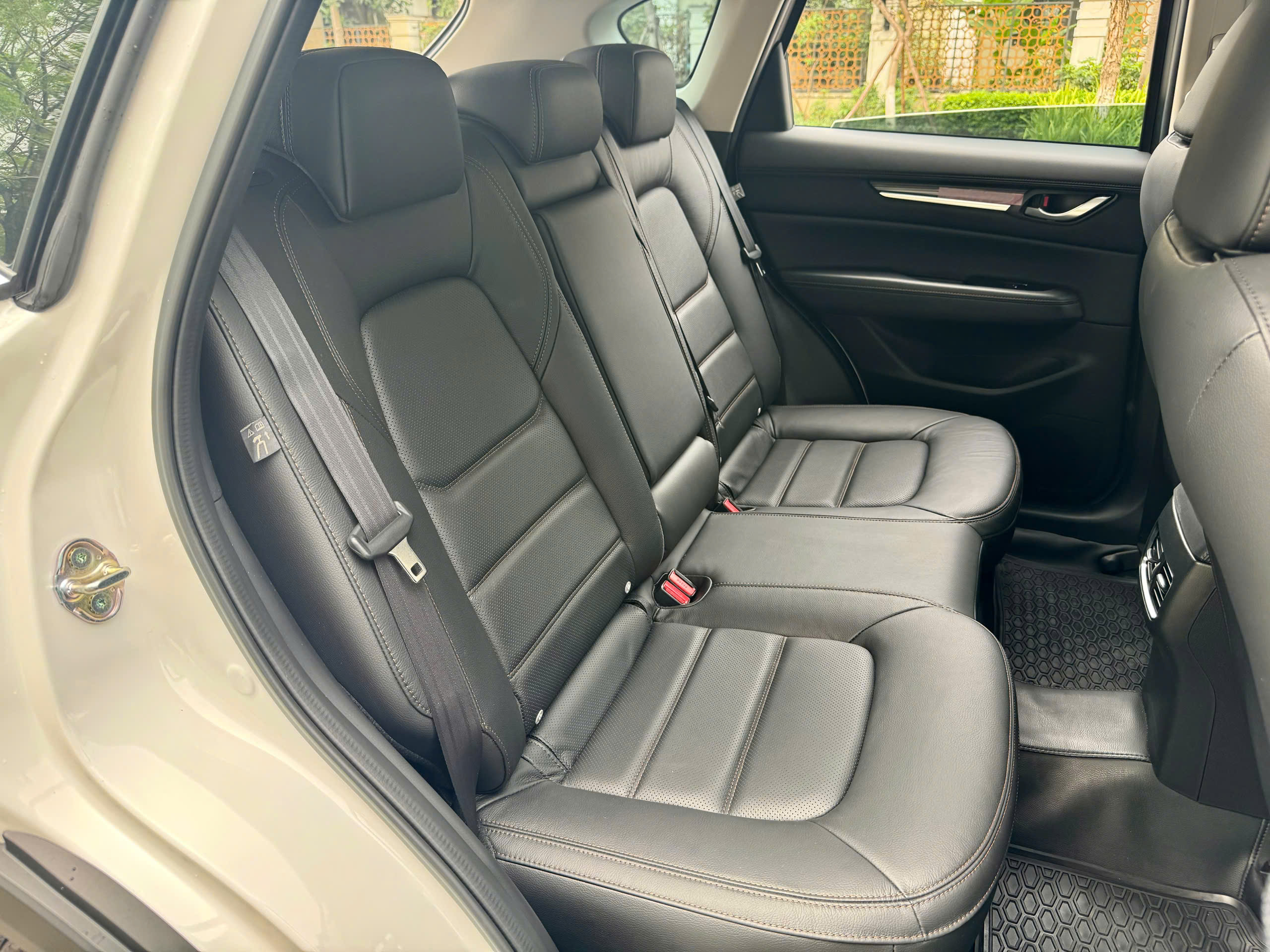 Mazda CX5 Deluxe 2.0 AT 2024 trắng